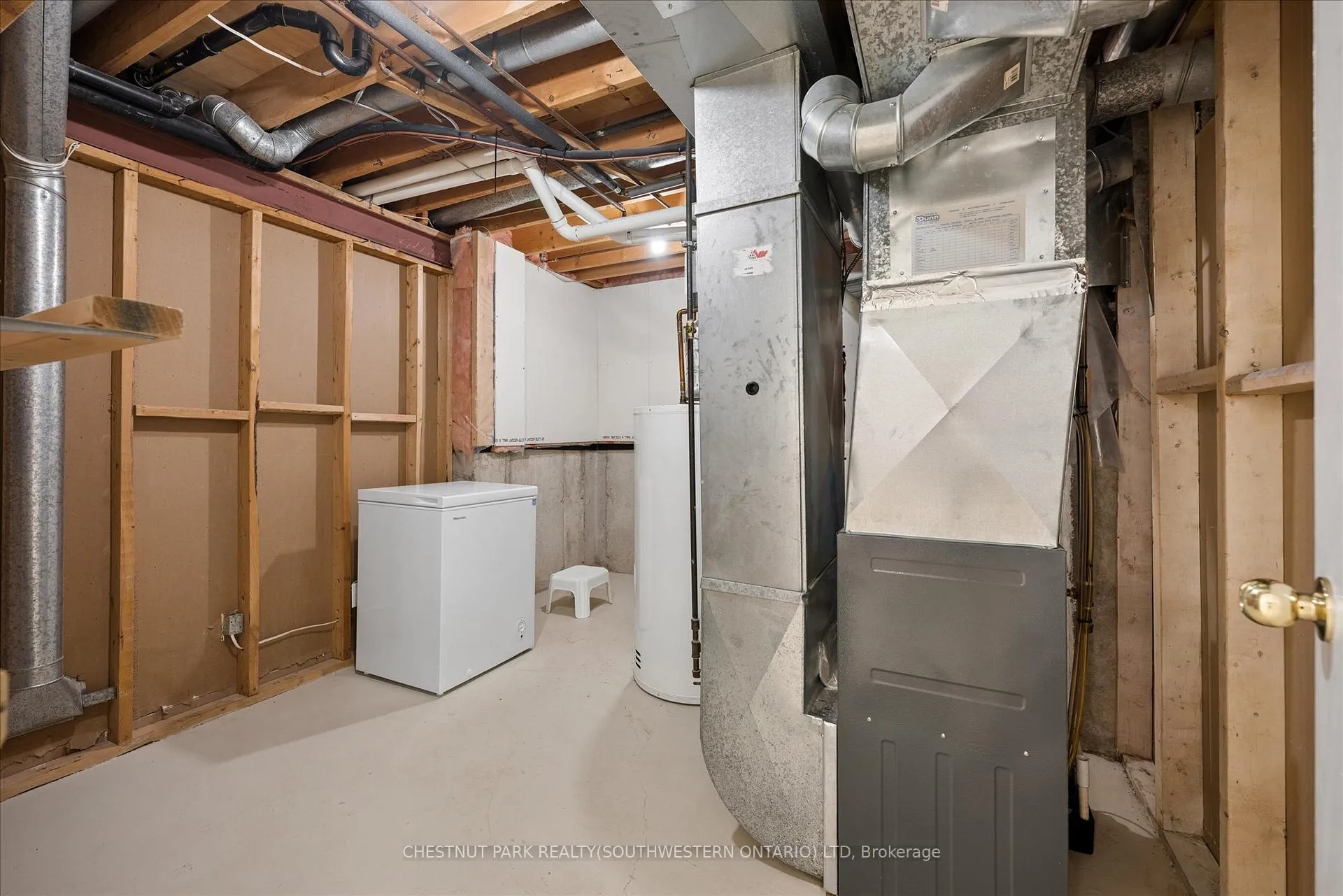 Photo 33 of 482 Foxhill Place, Waterloo — HOMEH