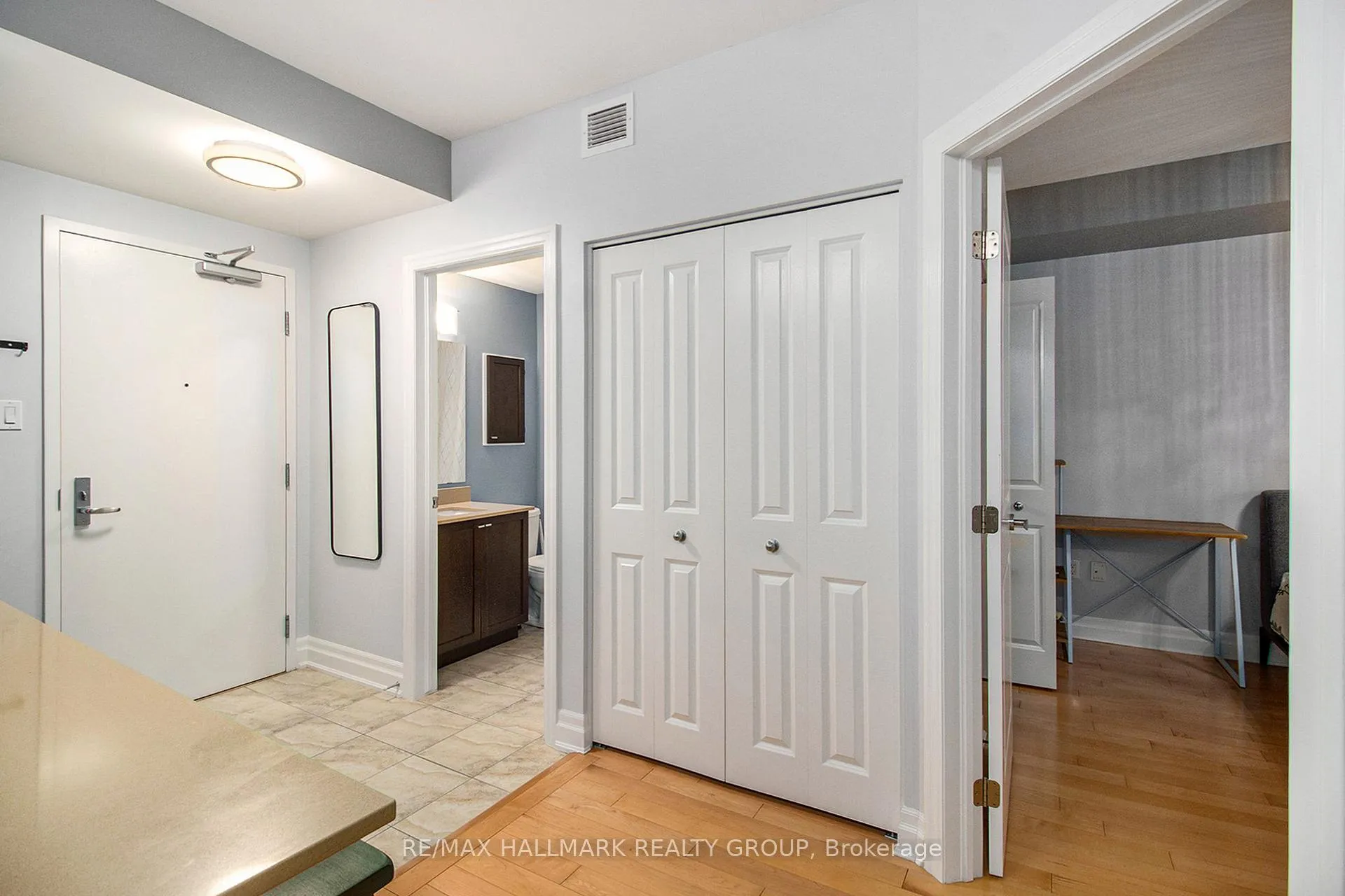 Photo 3 of Unit 310, 90 Landry Street, Ottawa, Vanier — HOMEH