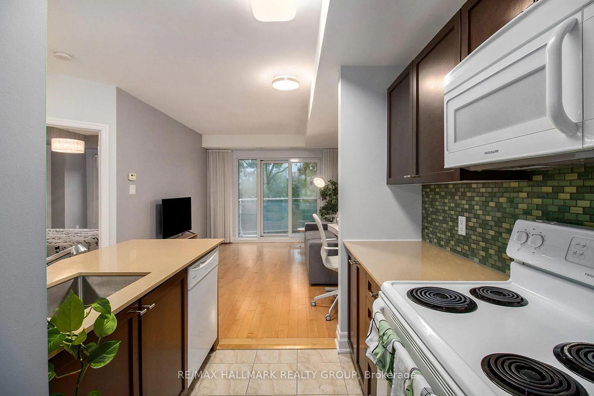 Photo 7 of Unit 310, 90 Landry Street, Ottawa, Vanier — HOMEH