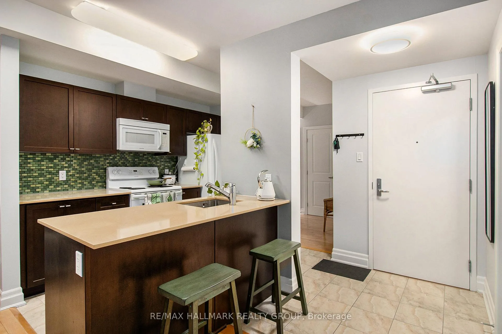 Photo 9 of Unit 310, 90 Landry Street, Ottawa, Vanier — HOMEH