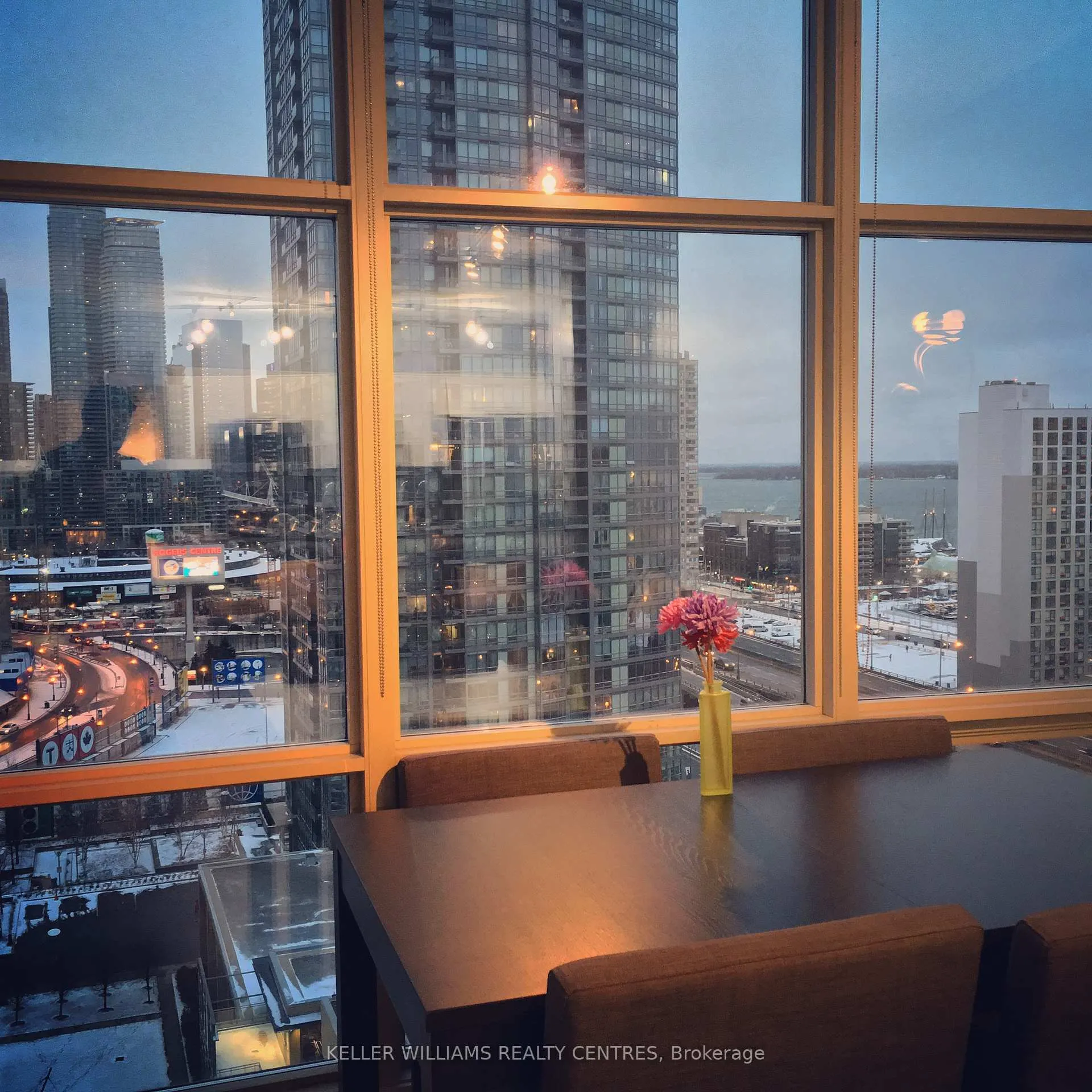 Photo 10 of Unit 1907, 35 Mariner Terrace, Toronto, Waterfront Communities — HOMEH
