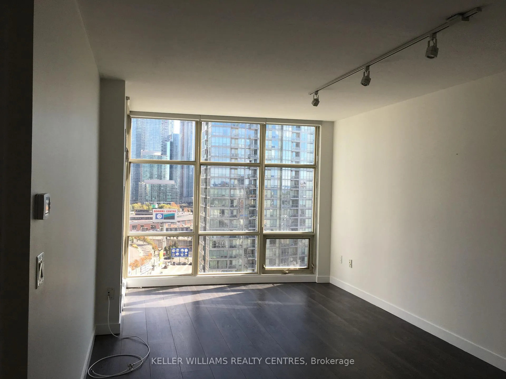 Photo 16 of Unit 1907, 35 Mariner Terrace, Toronto, Waterfront Communities — HOMEH