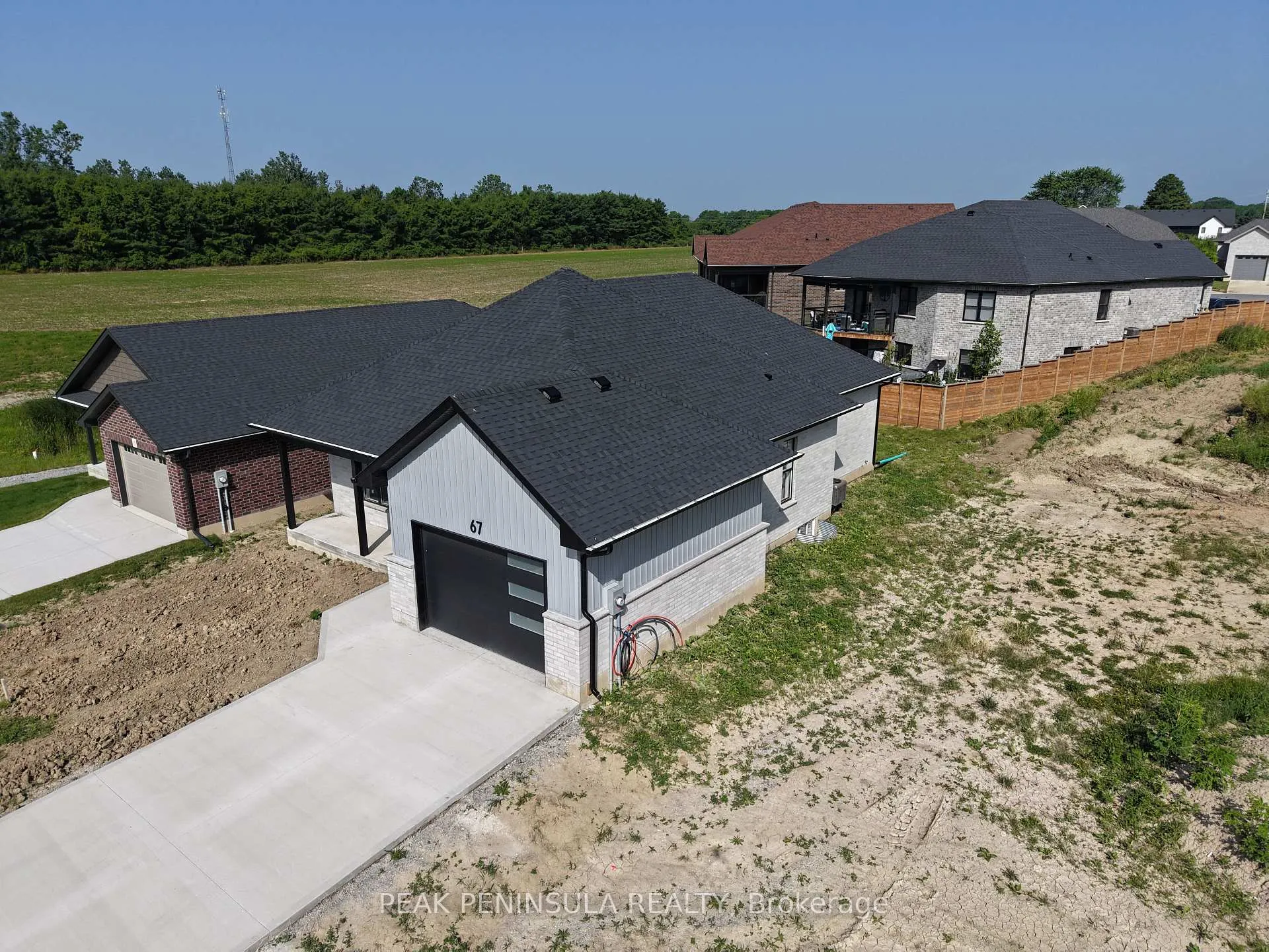 Photo 4 of 67 Hunter Drive S, Norfolk, Port Rowan — HOMEH