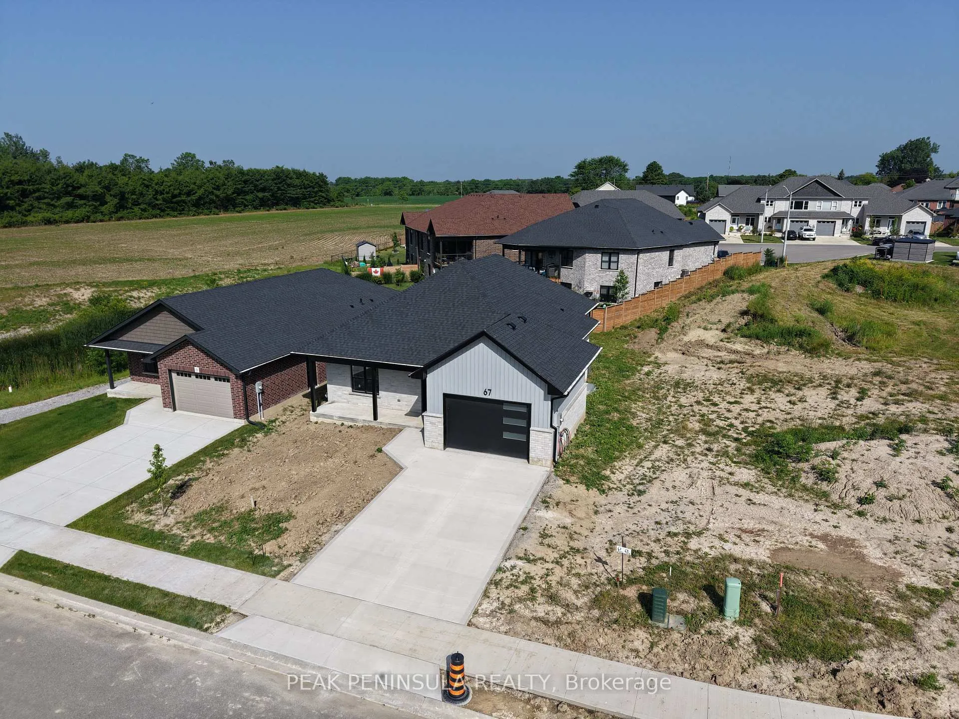 Photo 11 of 67 Hunter Drive S, Norfolk, Port Rowan — HOMEH