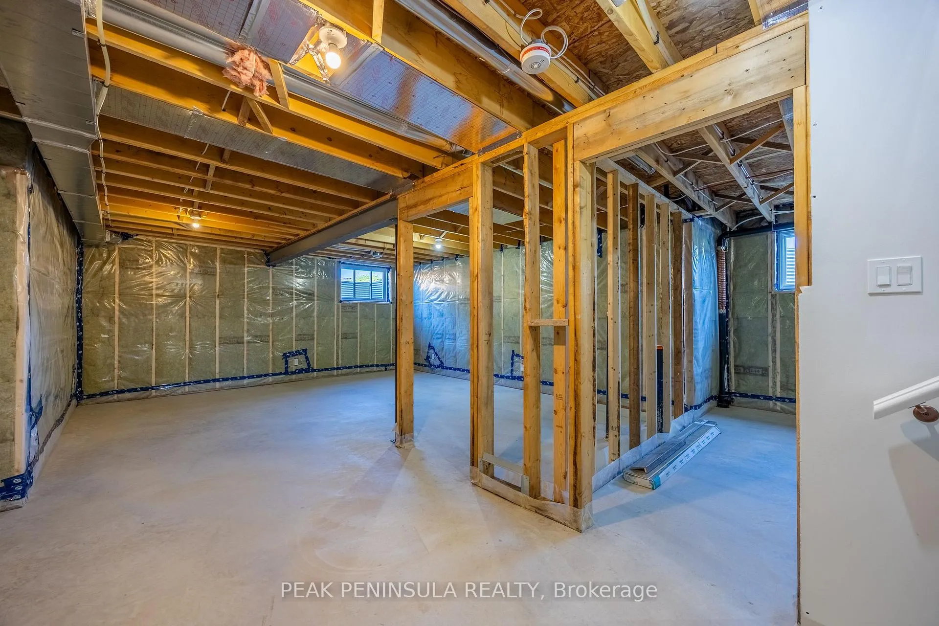 Photo 30 of 67 Hunter Drive S, Norfolk, Port Rowan — HOMEH
