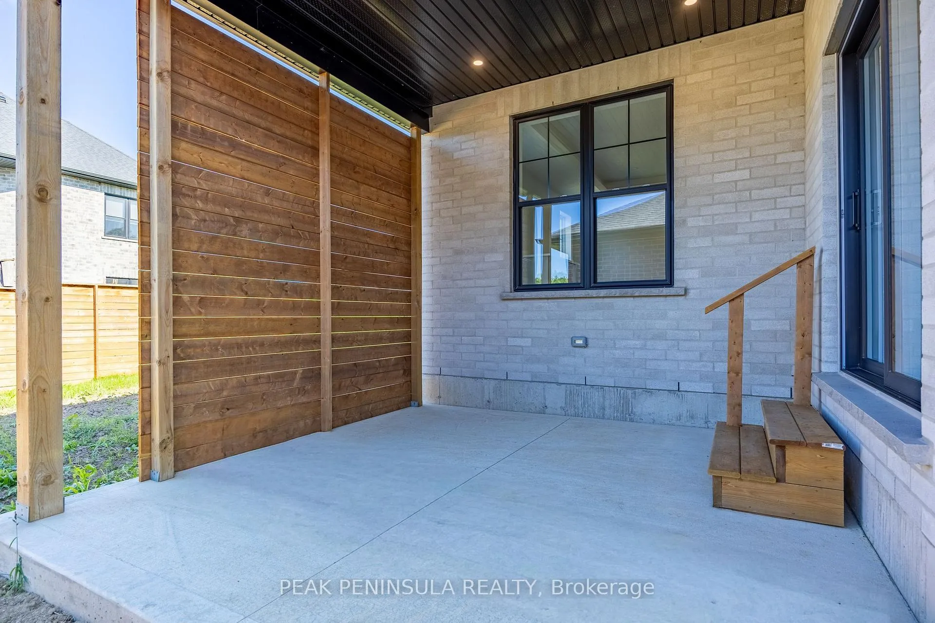 Photo 37 of 67 Hunter Drive S, Norfolk, Port Rowan — HOMEH