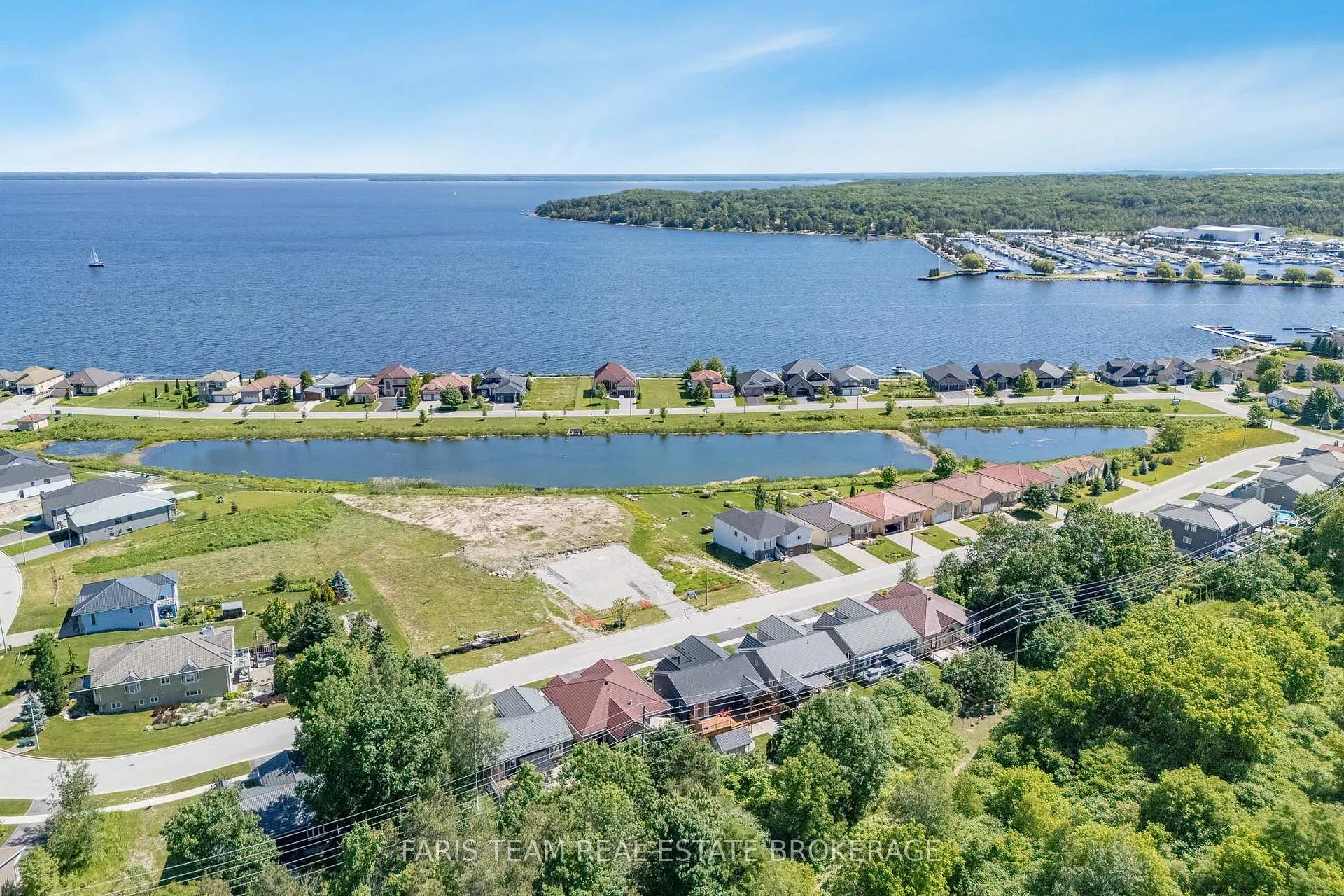 Photo 11 of 601 Taylor Drive, Midland — HOMEH