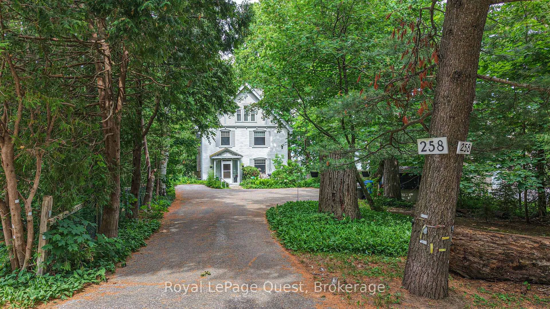 Photo 2 of 258 Bay Street, Orillia — HOMEH