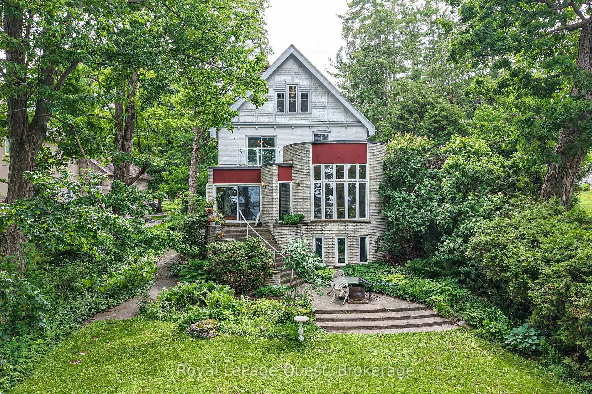 Photo 8 of 258 Bay Street, Orillia — HOMEH