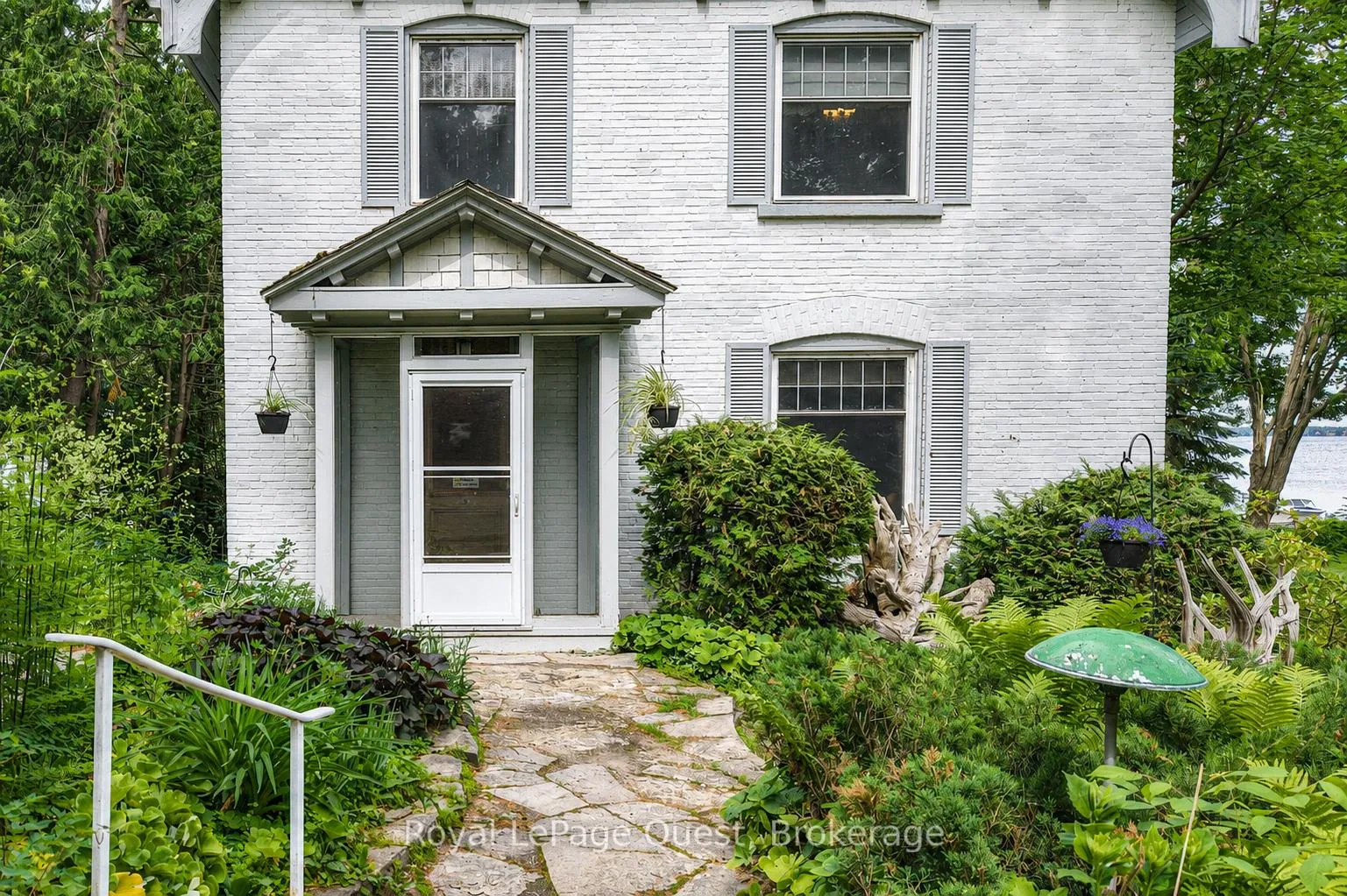 Photo 10 of 258 Bay Street, Orillia — HOMEH