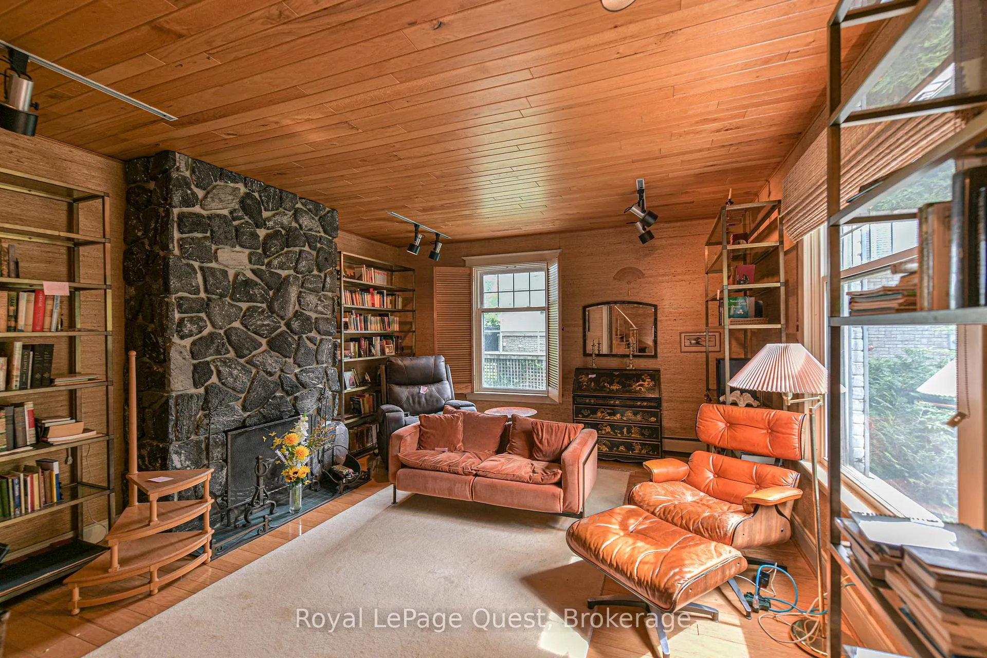 Photo 13 of 258 Bay Street, Orillia — HOMEH