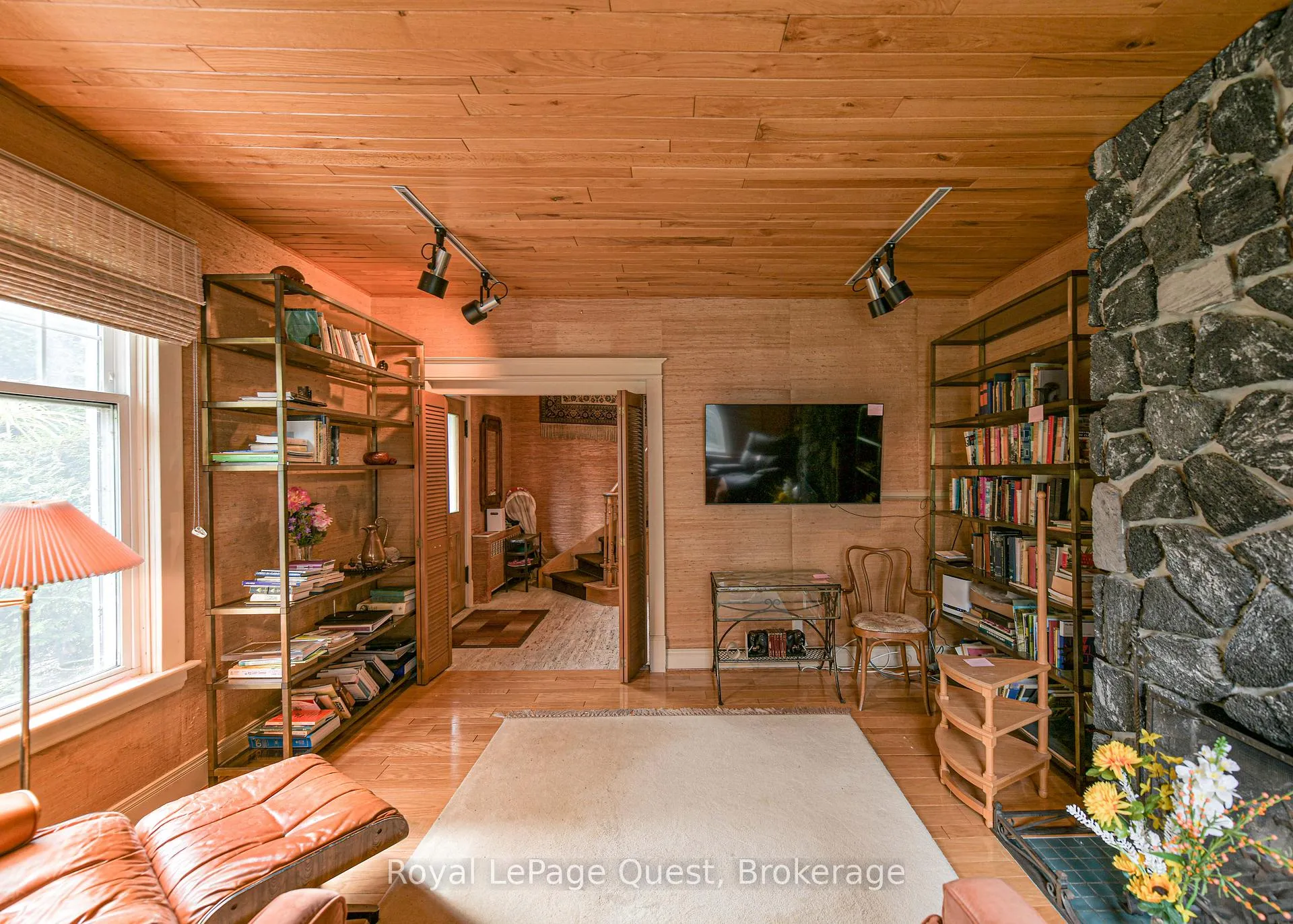 Photo 14 of 258 Bay Street, Orillia — HOMEH