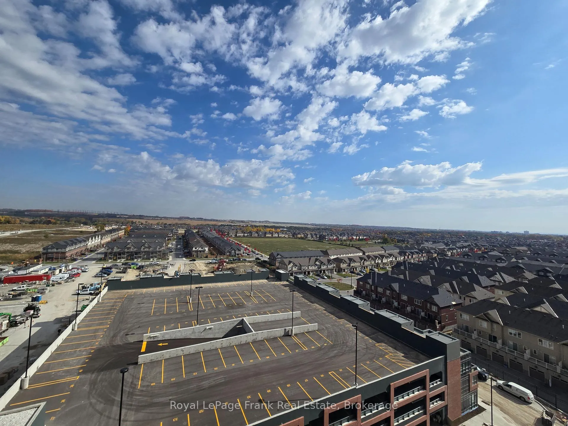 Photo 13 of Unit 1020, 2545 Simcoe Street N, Oshawa, Windfields — HOMEH