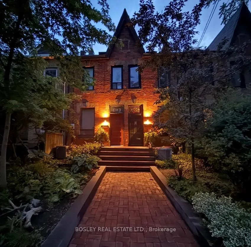 Front of 16 Blong Avenue