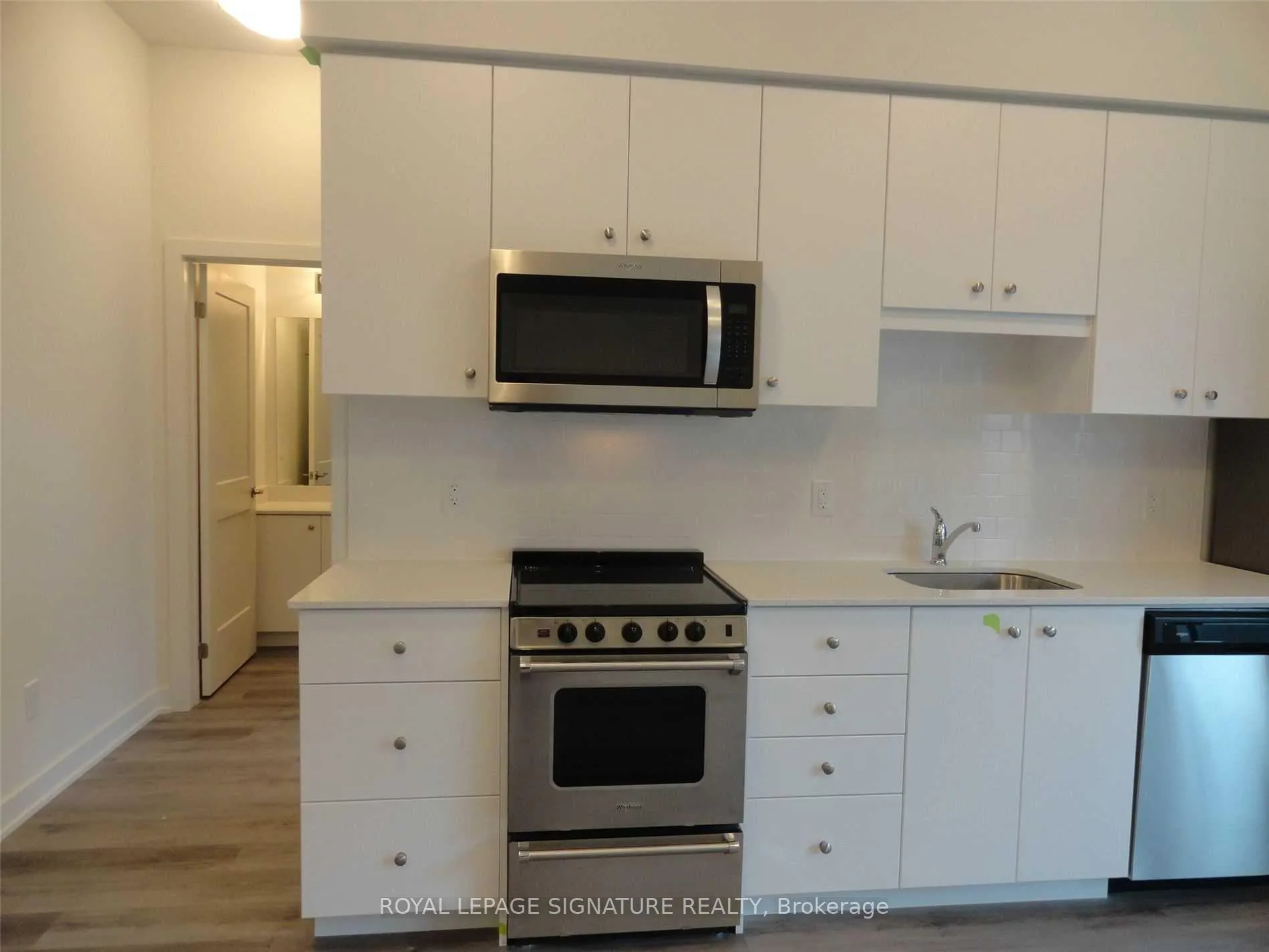 Photo 5 of Unit 104, 110 Fergus Avenue, Kitchener, Stanley Park — HOMEH