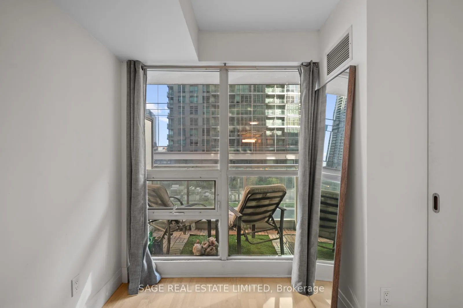 Photo 25 of Unit 815, 18 Yonge Street, Toronto, Waterfront Communities — HOMEH