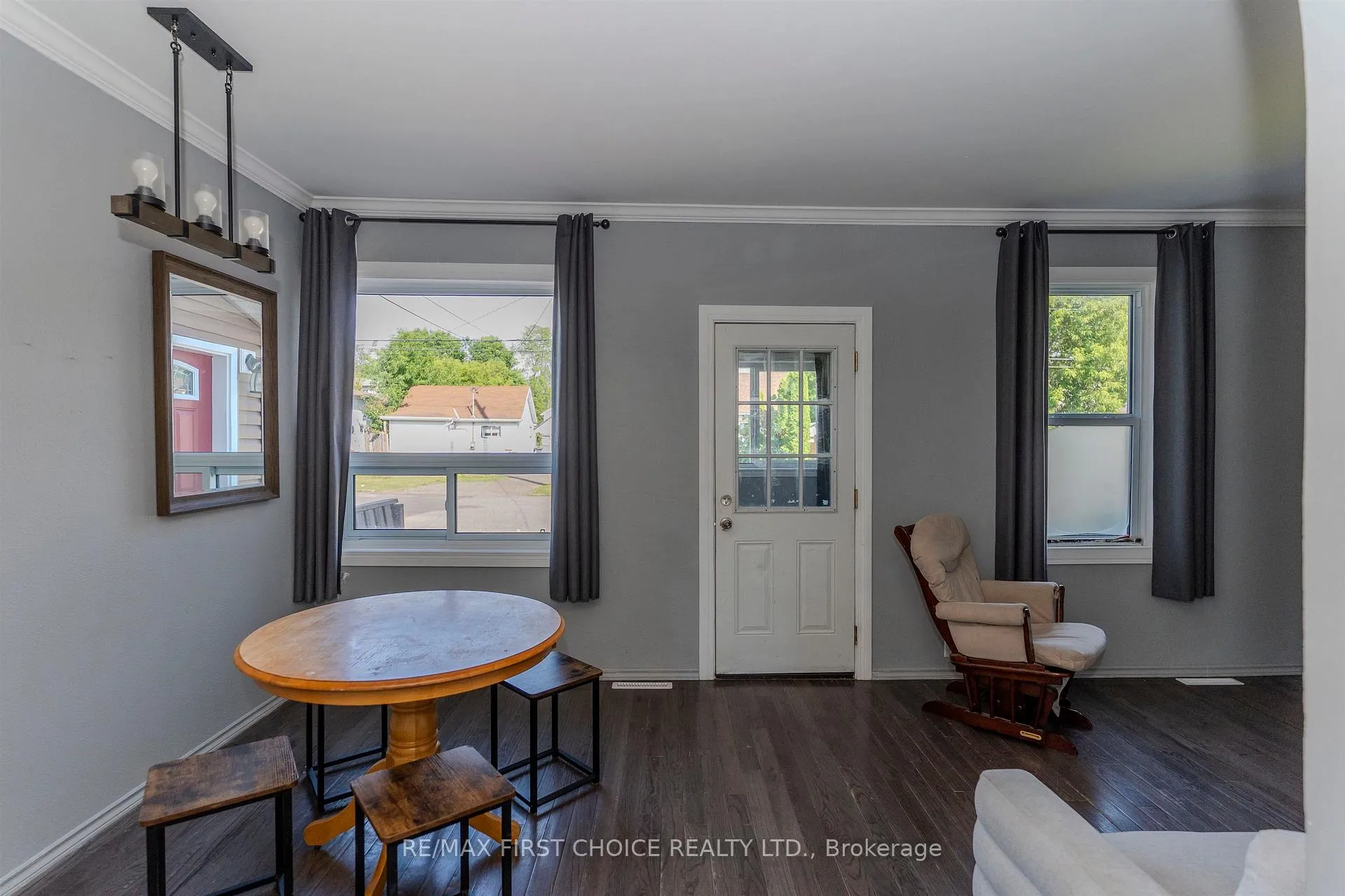 Photo 5 of 124 Empress Avenue S, Thunder Bay, West End — HOMEH
