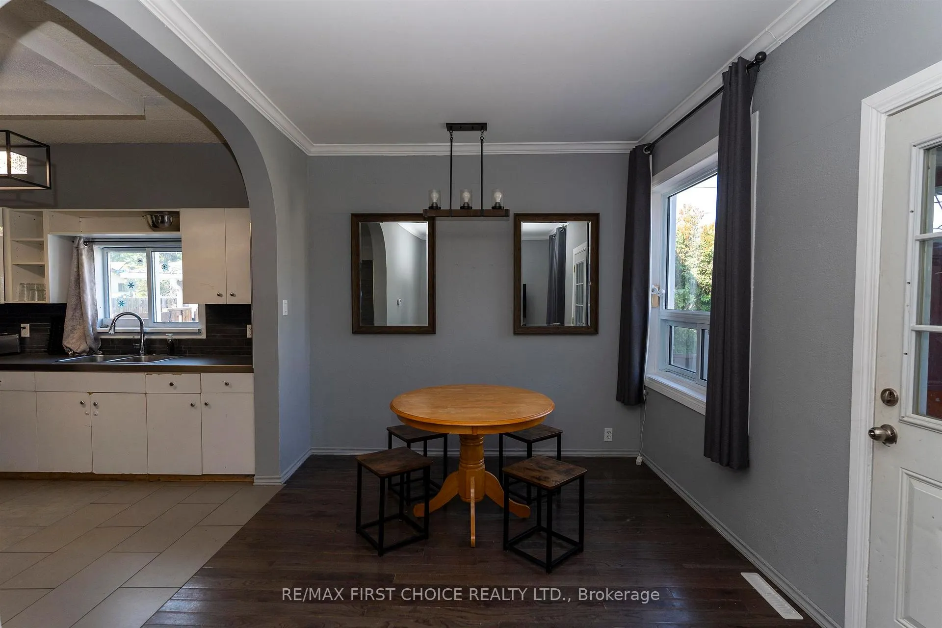 Photo 7 of 124 Empress Avenue S, Thunder Bay, West End — HOMEH