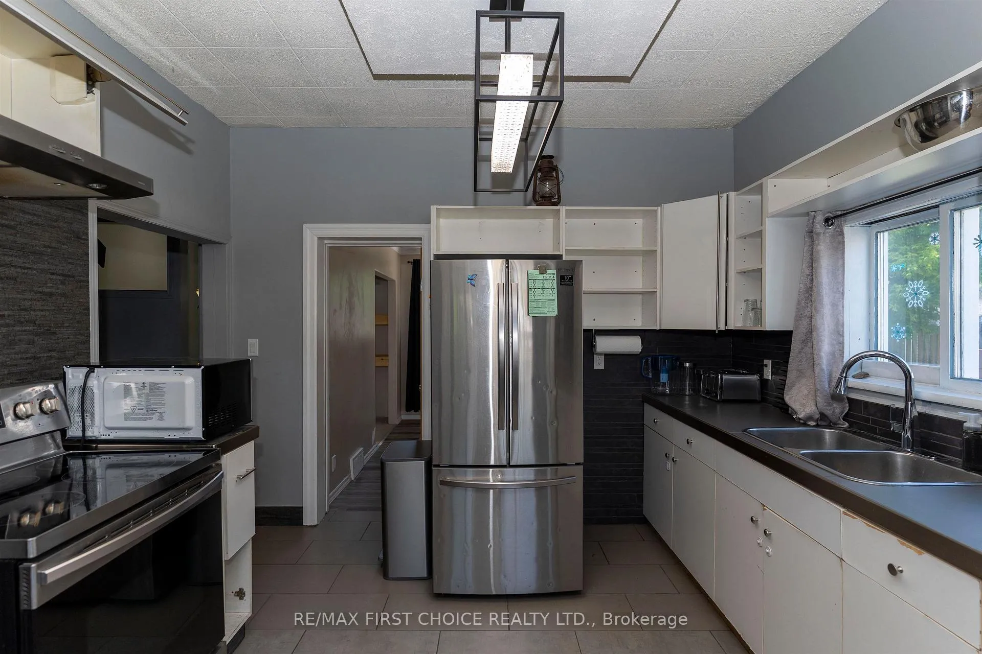 Photo 8 of 124 Empress Avenue S, Thunder Bay, West End — HOMEH
