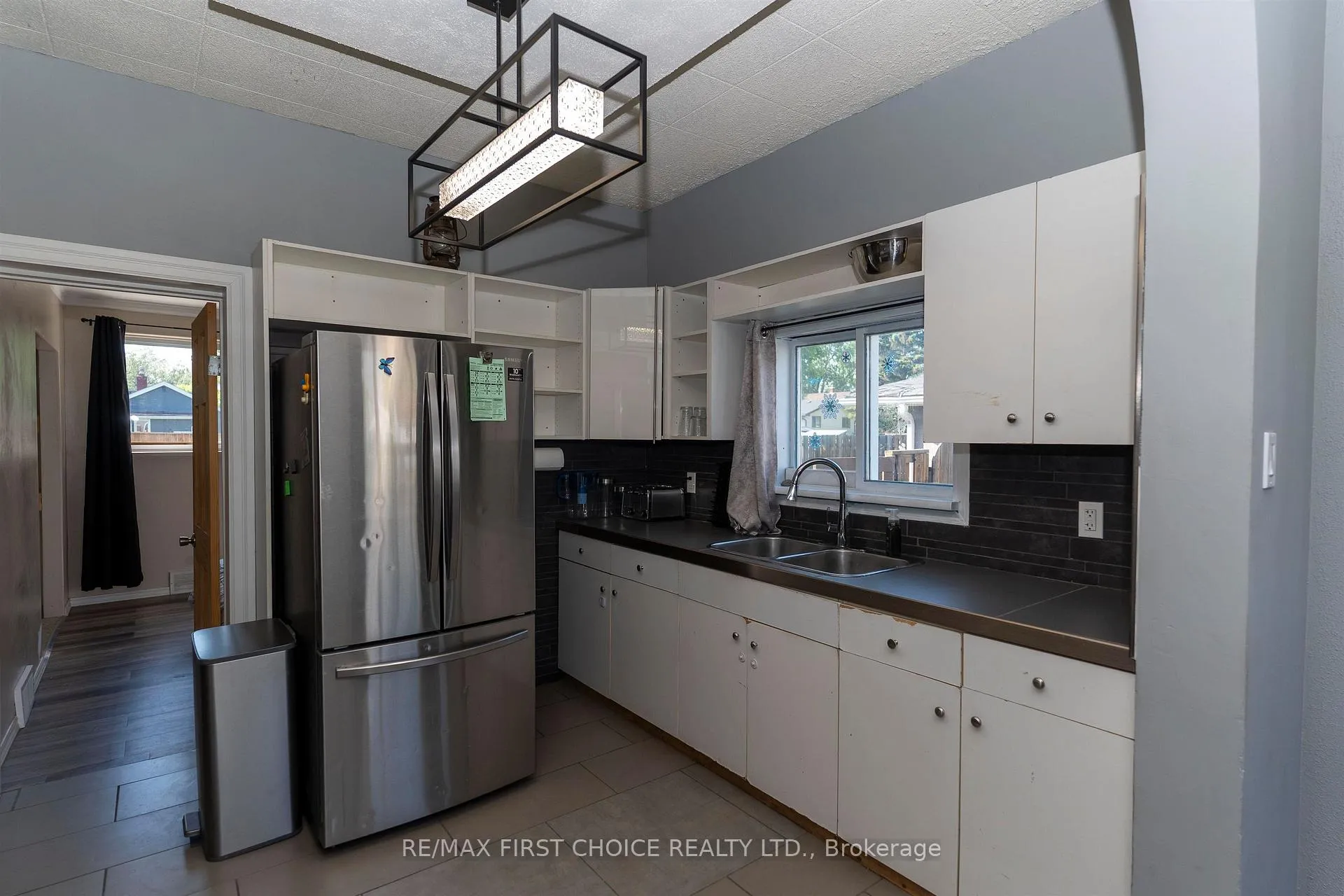 Photo 9 of 124 Empress Avenue S, Thunder Bay, West End — HOMEH