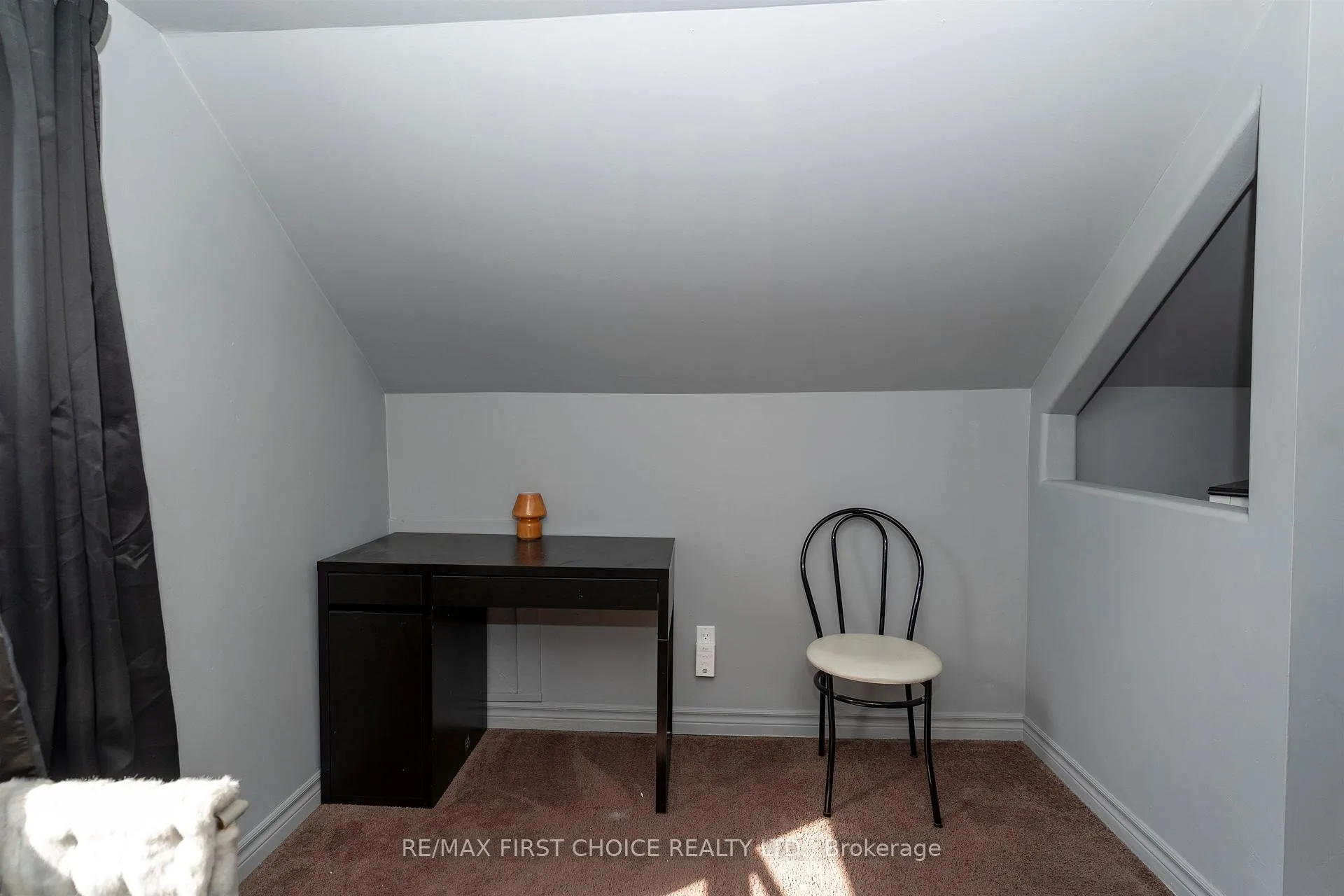 Photo 20 of 124 Empress Avenue S, Thunder Bay, West End — HOMEH