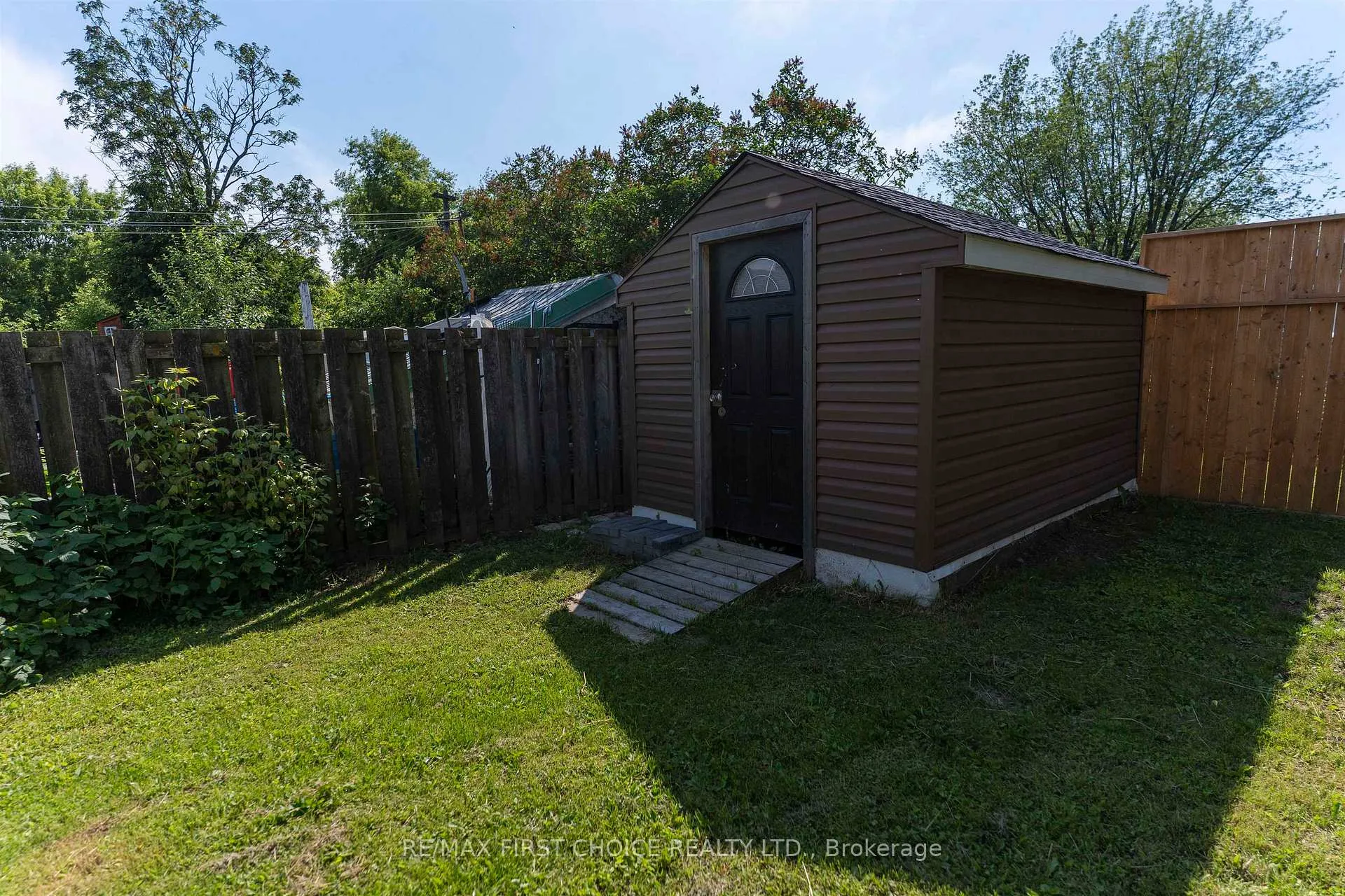 Photo 27 of 124 Empress Avenue S, Thunder Bay, West End — HOMEH