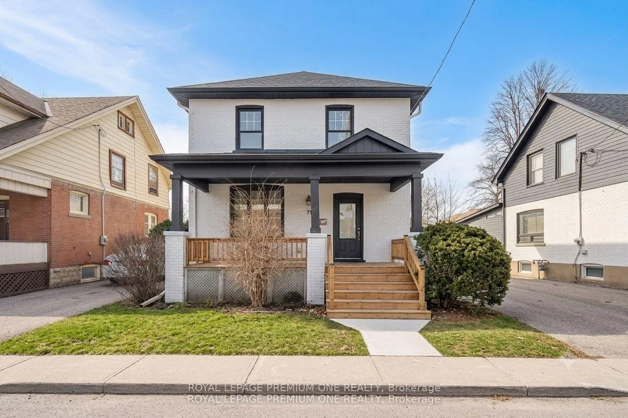 Front of 71 Mill Street S