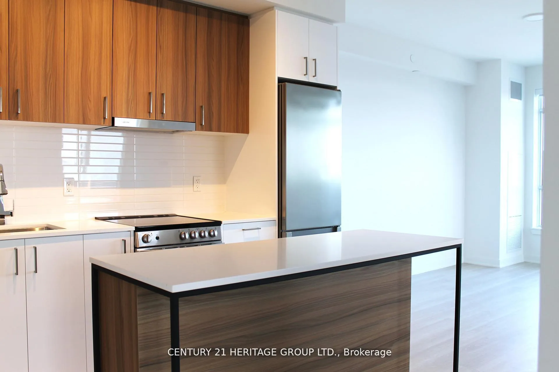 Photo 6 of Unit A3410, 30 Upper Mall Way, Vaughan, Brownridge — HOMEH
