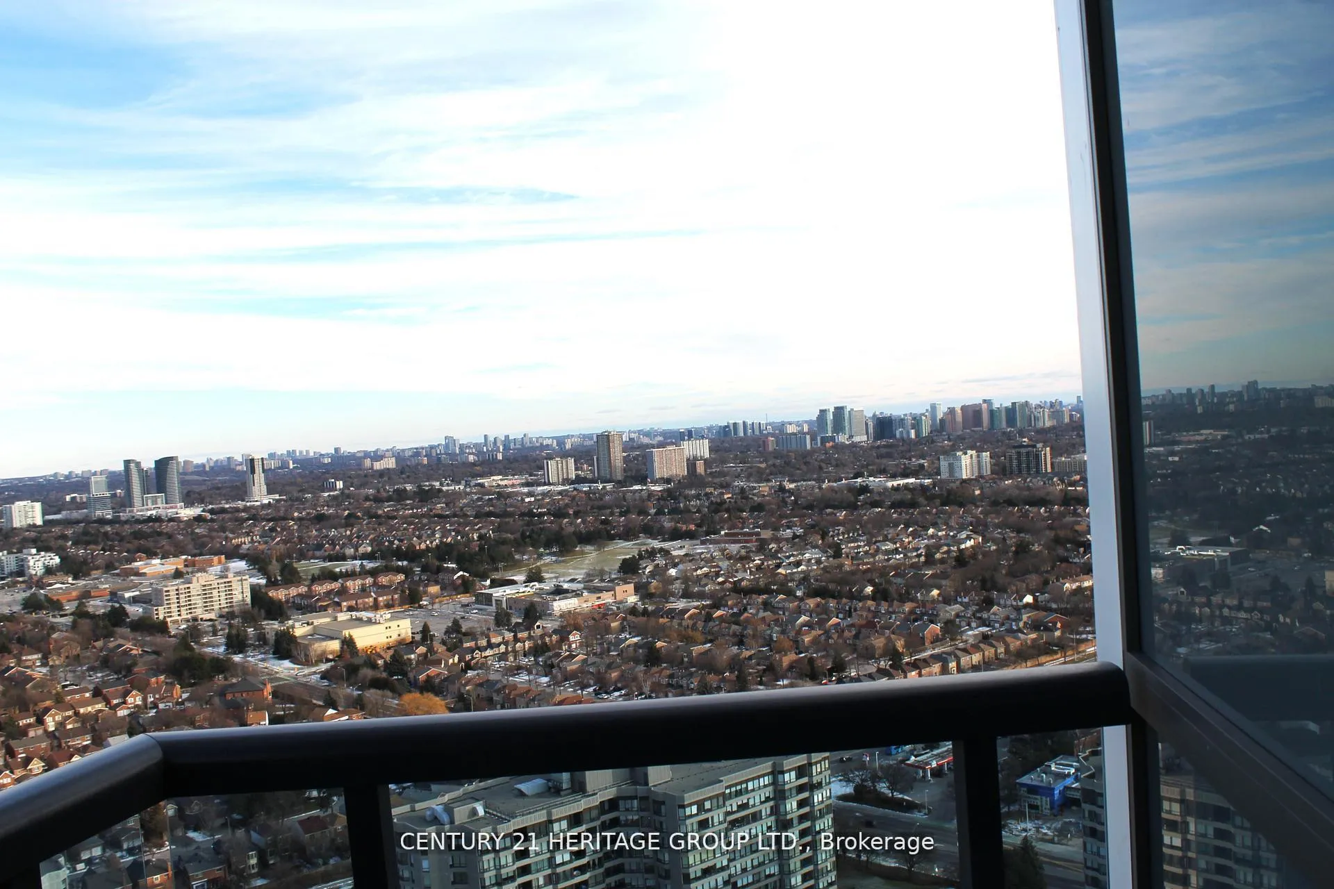 Photo 14 of Unit A3410, 30 Upper Mall Way, Vaughan, Brownridge — HOMEH