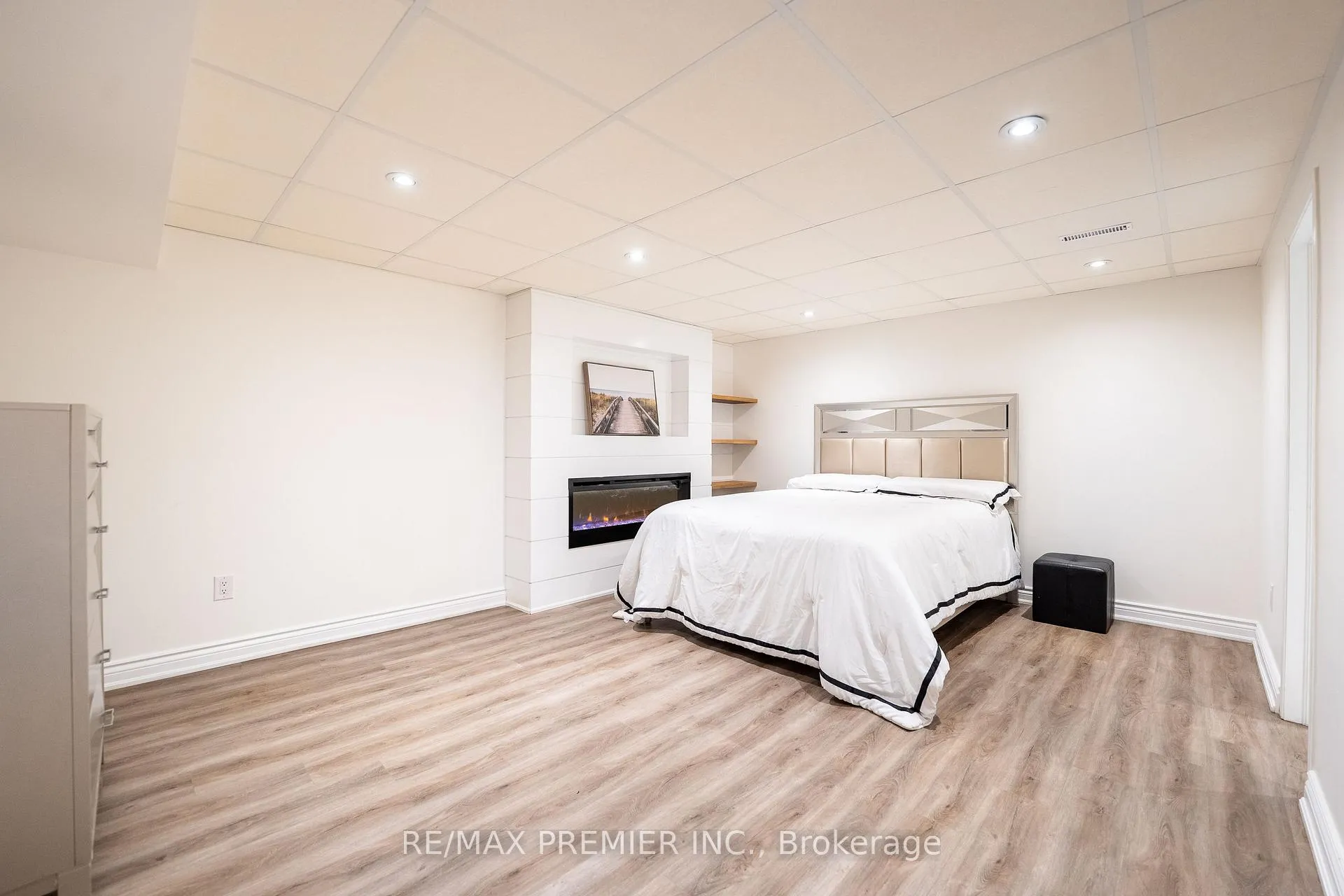 Photo 23 of 22 Laura Sabrina Drive, Vaughan, Sonoma Heights — HOMEH