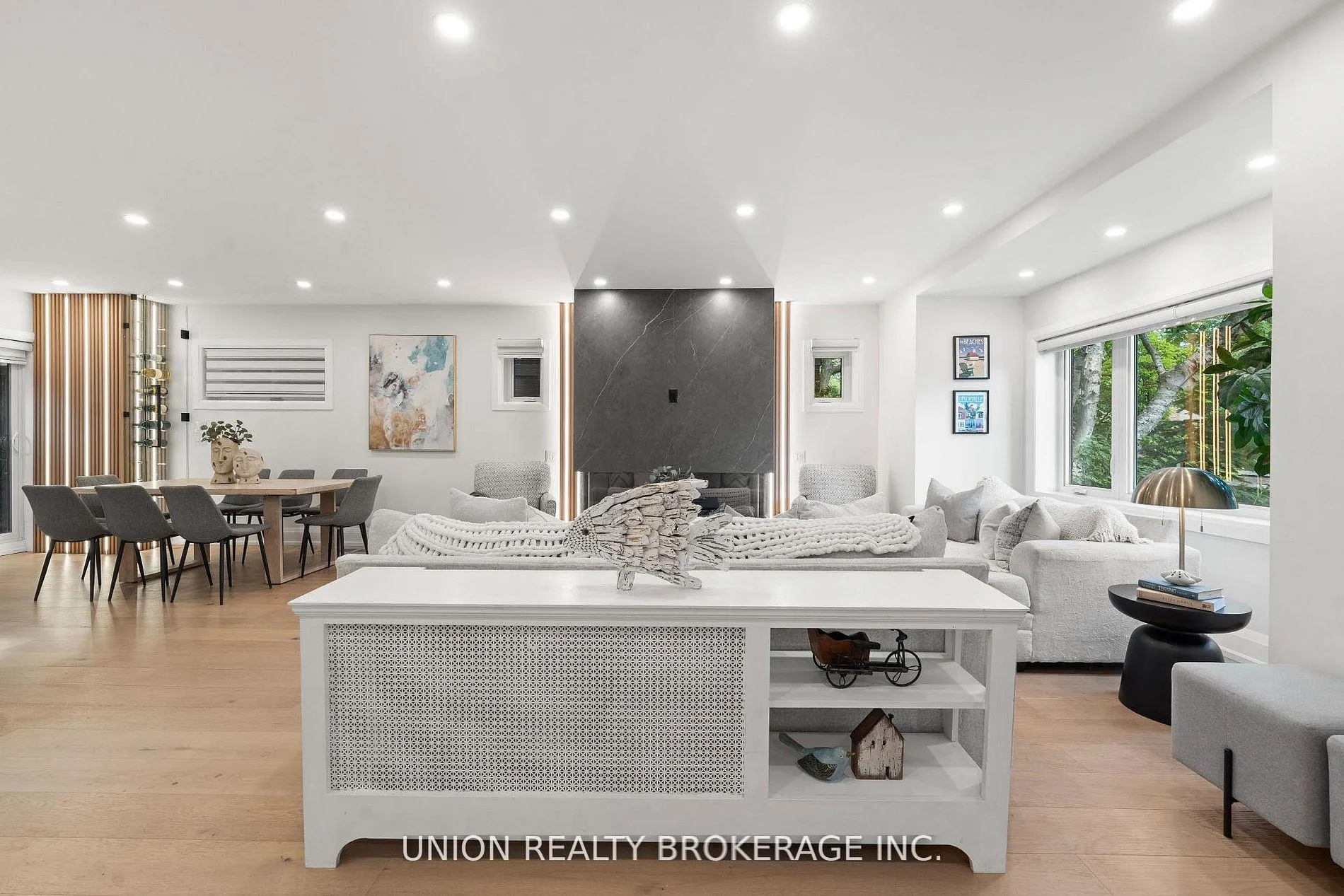 Photo 8 of 50 Beaufort Road, Toronto, The Beaches — HOMEH
