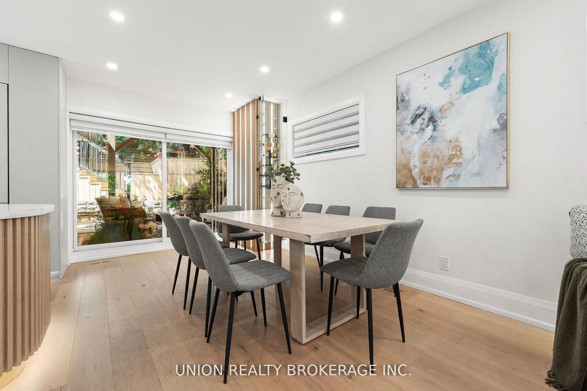 Photo 9 of 50 Beaufort Road, Toronto, The Beaches — HOMEH