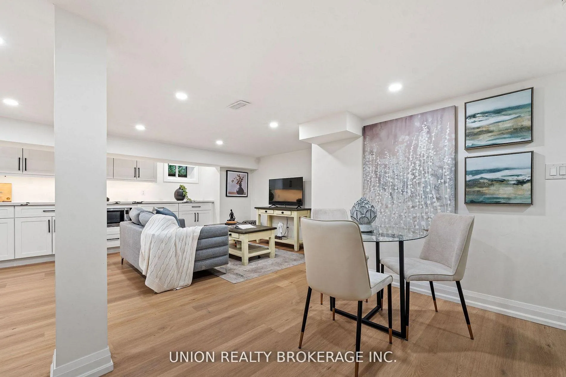 Photo 29 of 50 Beaufort Road, Toronto, The Beaches — HOMEH