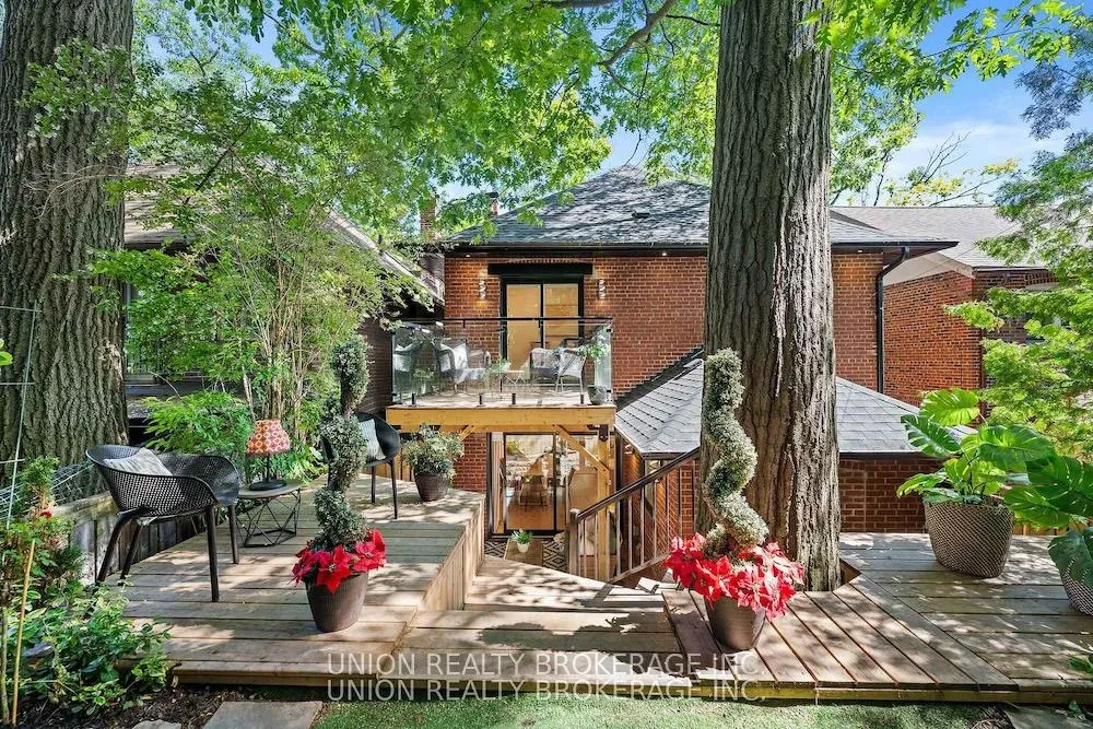 Photo 35 of 50 Beaufort Road, Toronto, The Beaches — HOMEH