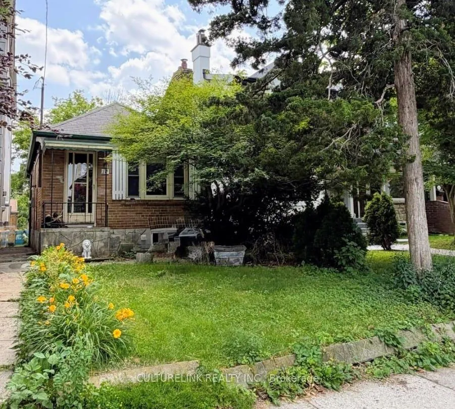 Front of 279 Bedford Park Avenue
