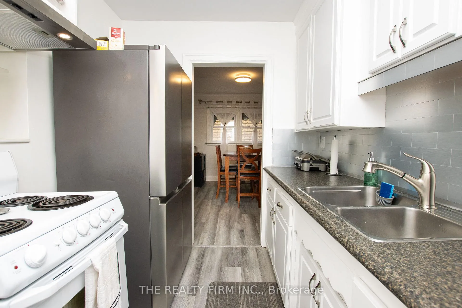 Photo 16 of 1319 Wilton Avenue, London, East N — HOMEH