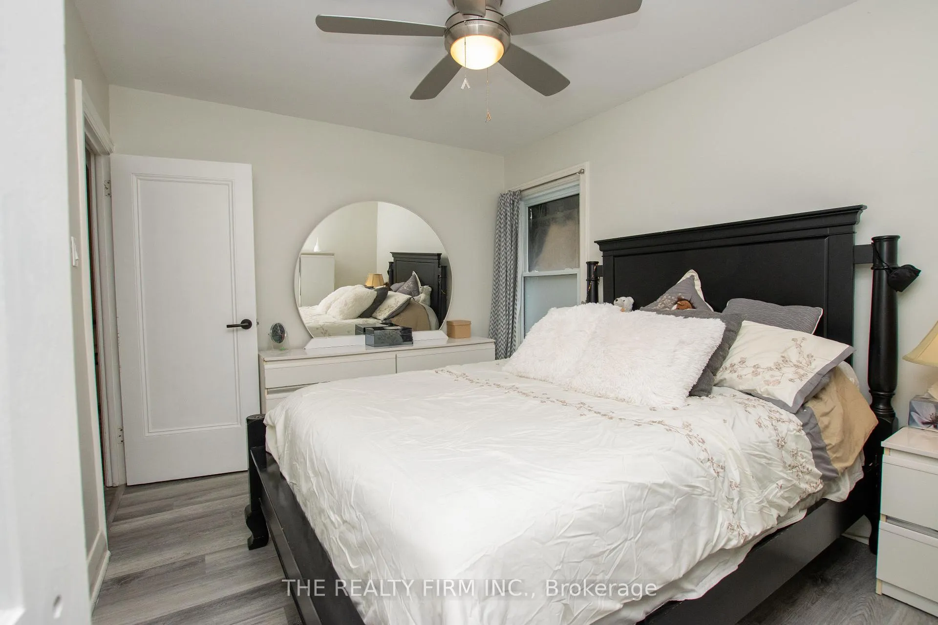 Photo 18 of 1319 Wilton Avenue, London, East N — HOMEH