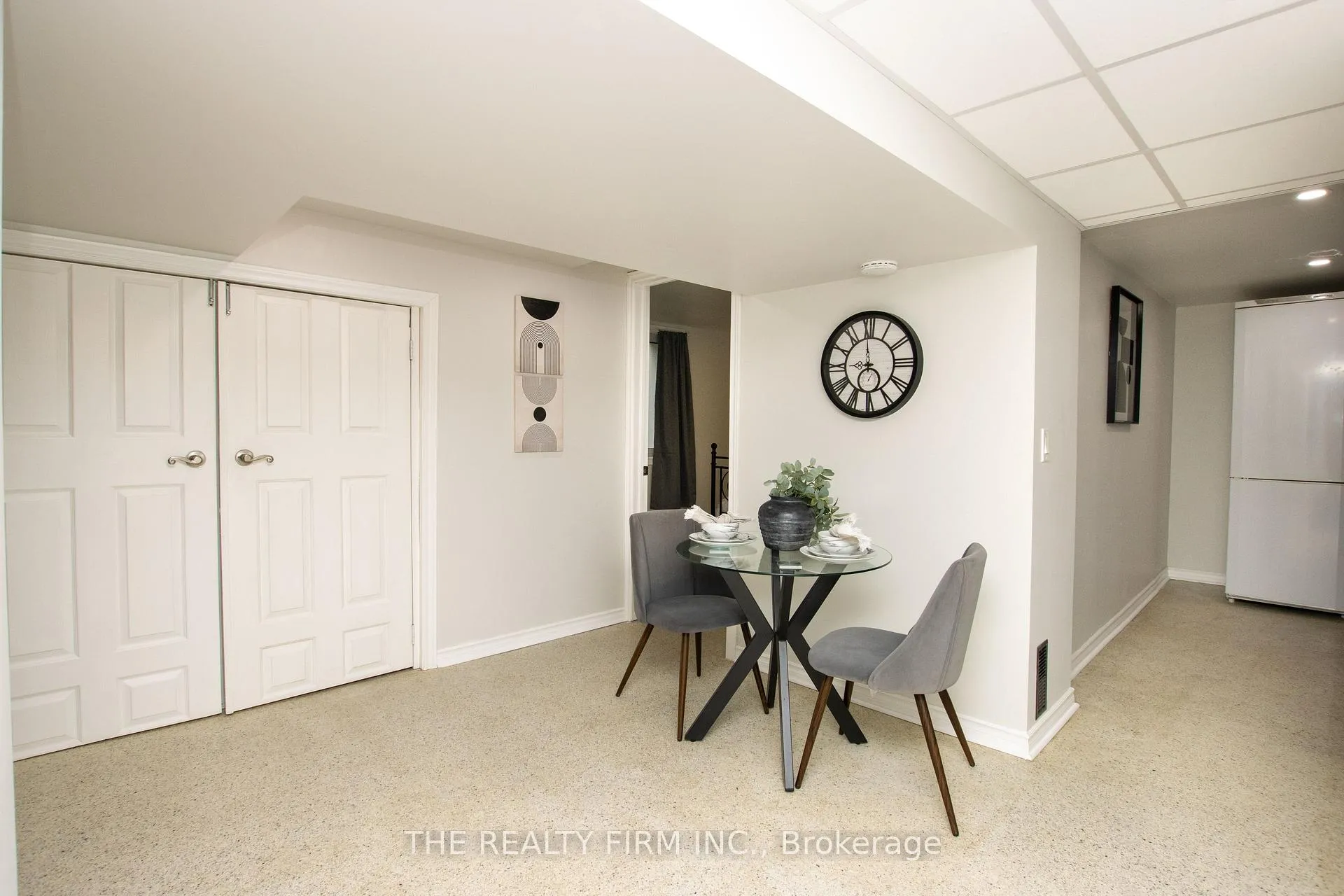 Photo 27 of 1319 Wilton Avenue, London, East N — HOMEH