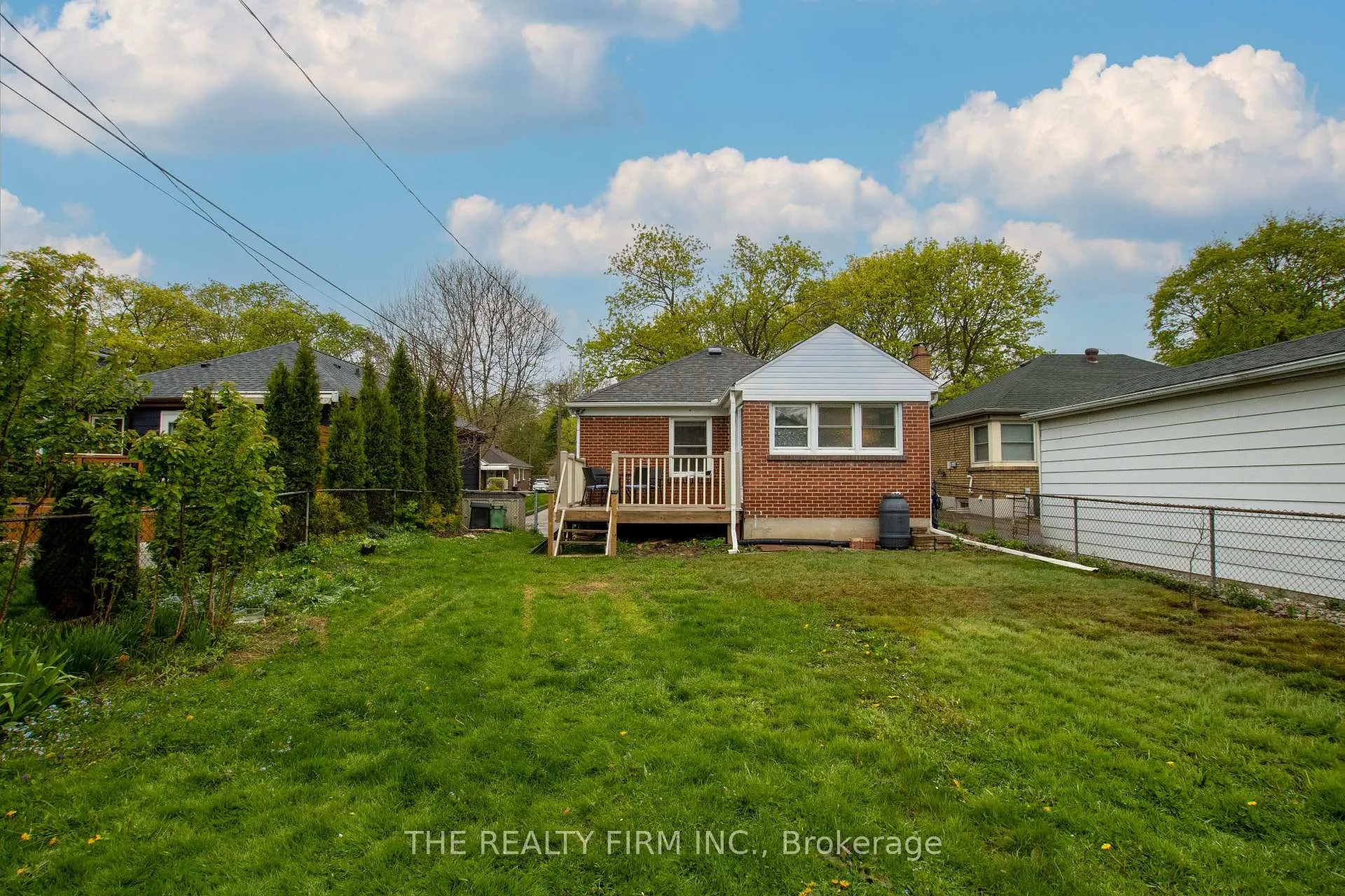 Photo 41 of 1319 Wilton Avenue, London, East N — HOMEH