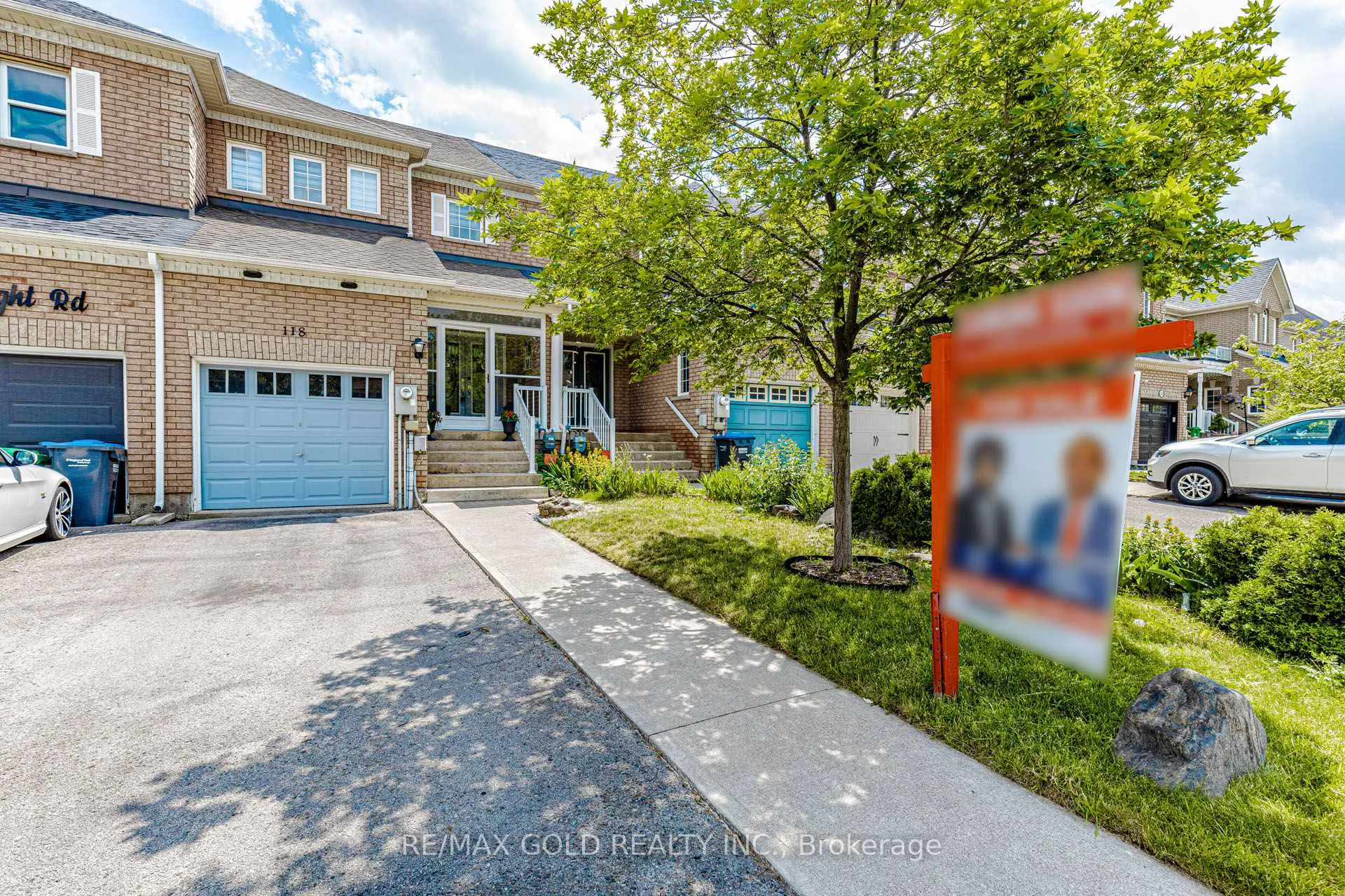 Photo 3 of 118 Albright Road, Brampton, Fletcher's Creek Village — HOMEH