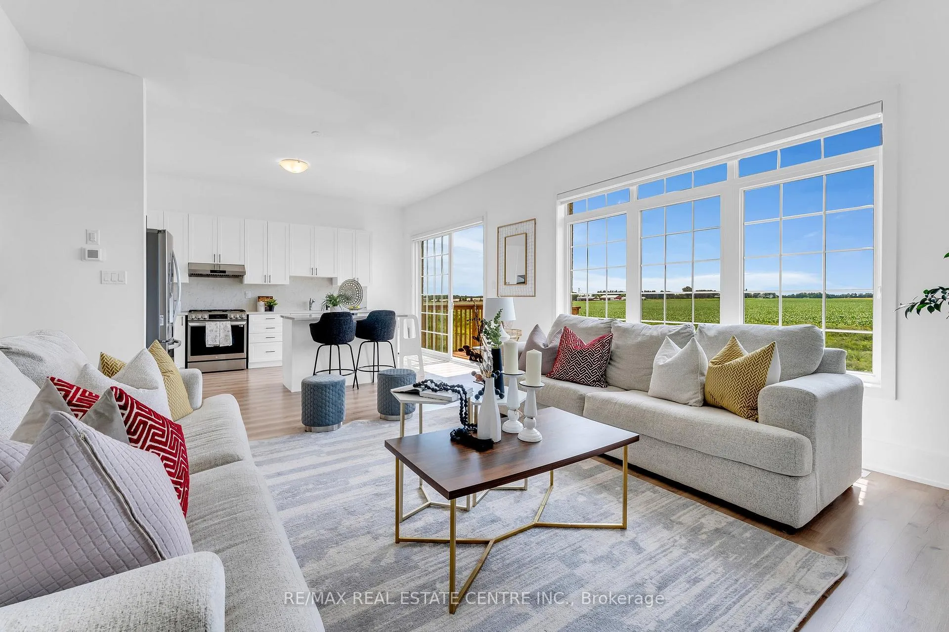 Photo 10 of 749 Gilmour Crescent, Shelburne — HOMEH