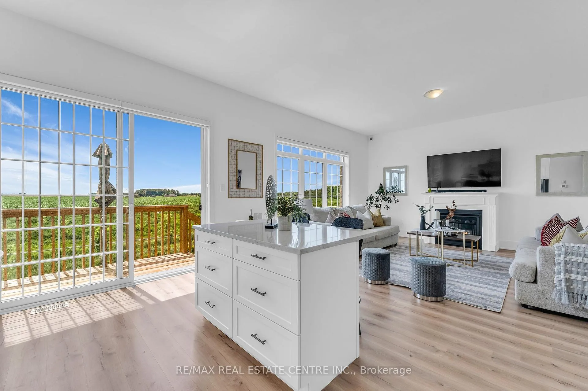 Photo 12 of 749 Gilmour Crescent, Shelburne — HOMEH