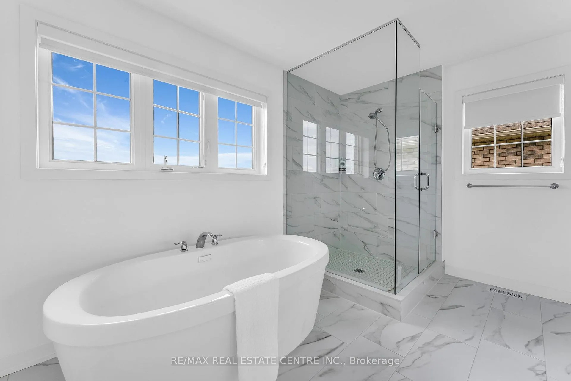Photo 19 of 749 Gilmour Crescent, Shelburne — HOMEH
