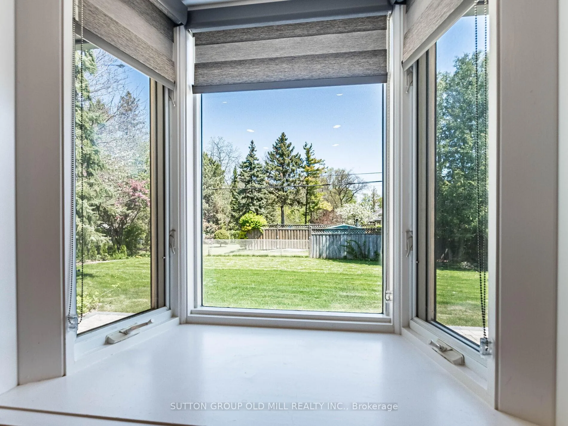 Photo 37 of 37 Suburban Drive, Mississauga, Streetsville — HOMEH