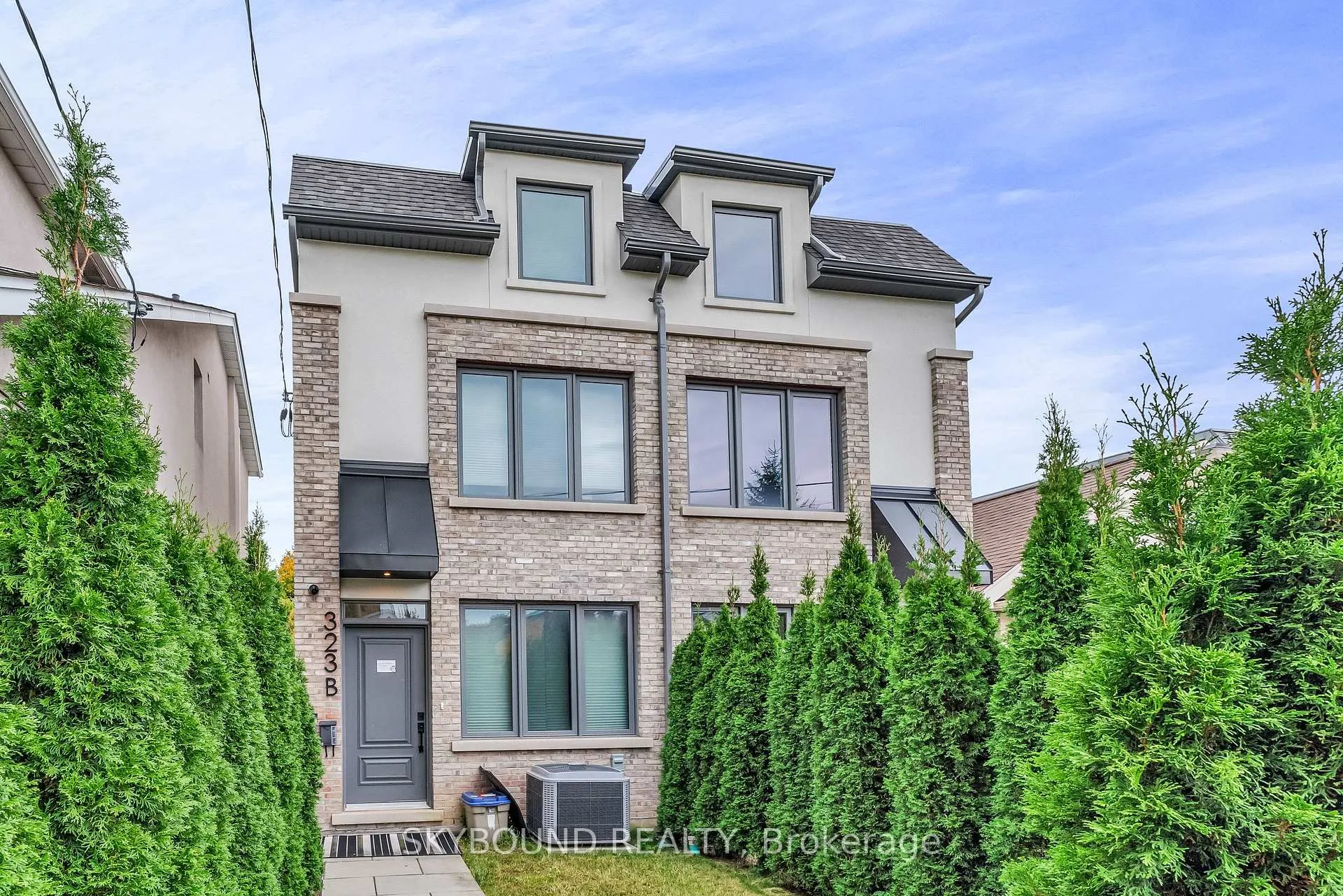 Photo 1 of Unit B, 323 Mortimer Avenue, Toronto, Danforth Village-East York — HOMEH