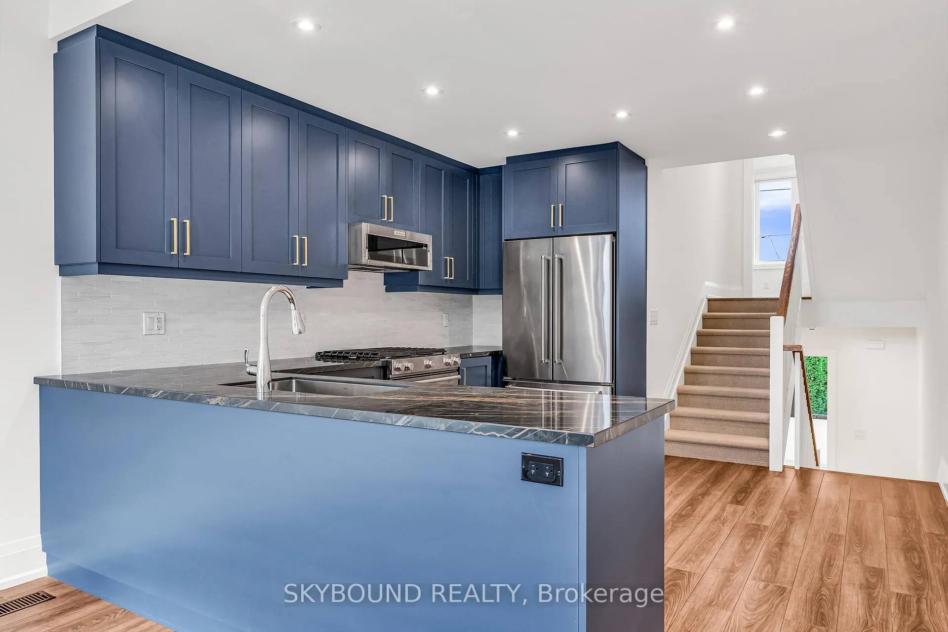 Photo 11 of Unit B, 323 Mortimer Avenue, Toronto, Danforth Village-East York — HOMEH