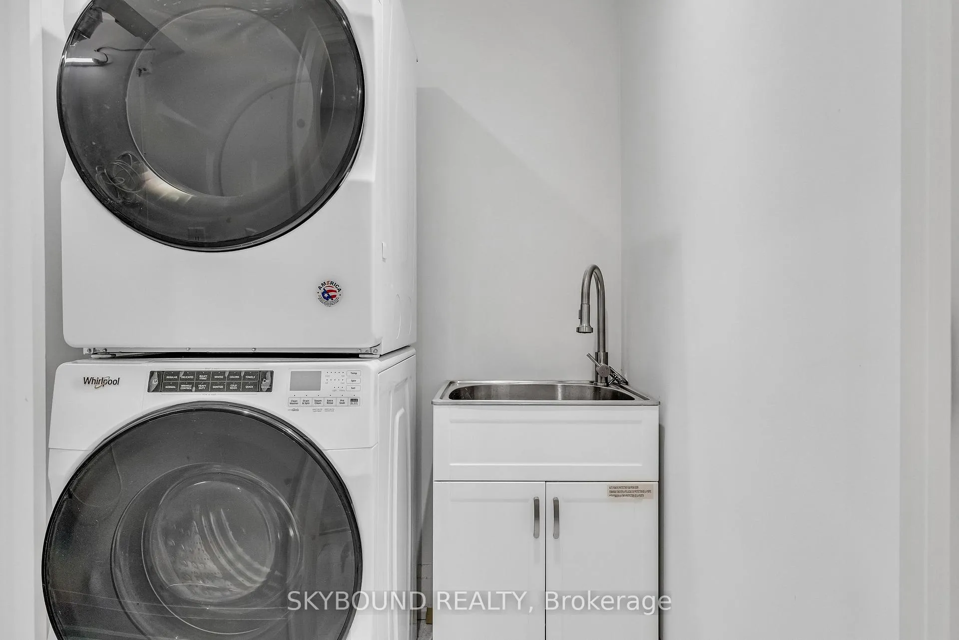 Photo 27 of Unit B, 323 Mortimer Avenue, Toronto, Danforth Village-East York — HOMEH
