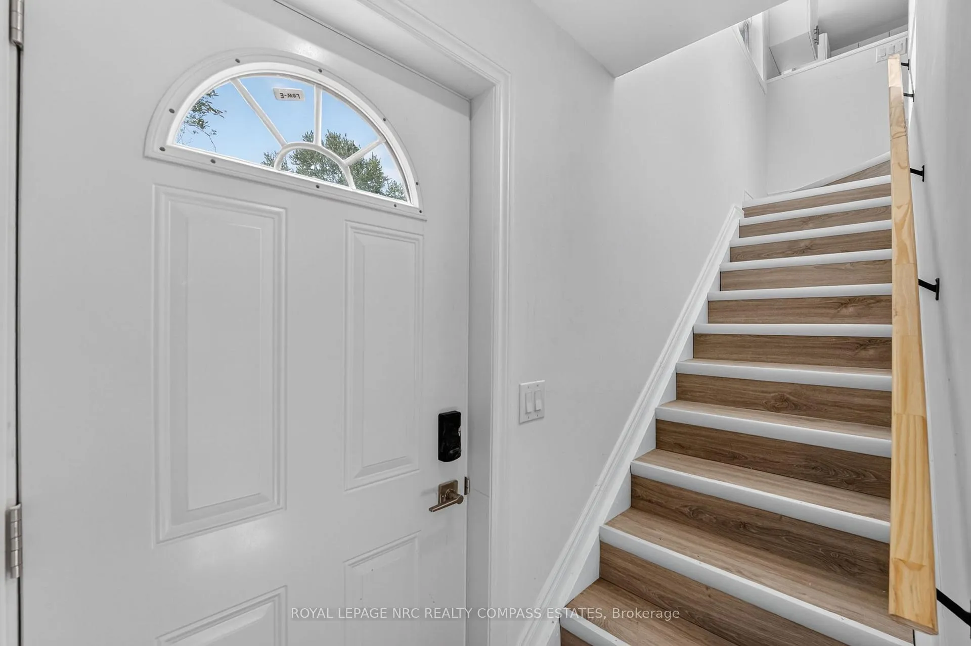 Photo 12 of 670A Niagara Street, St. Catharines, Bunting/Linwell — HOMEH