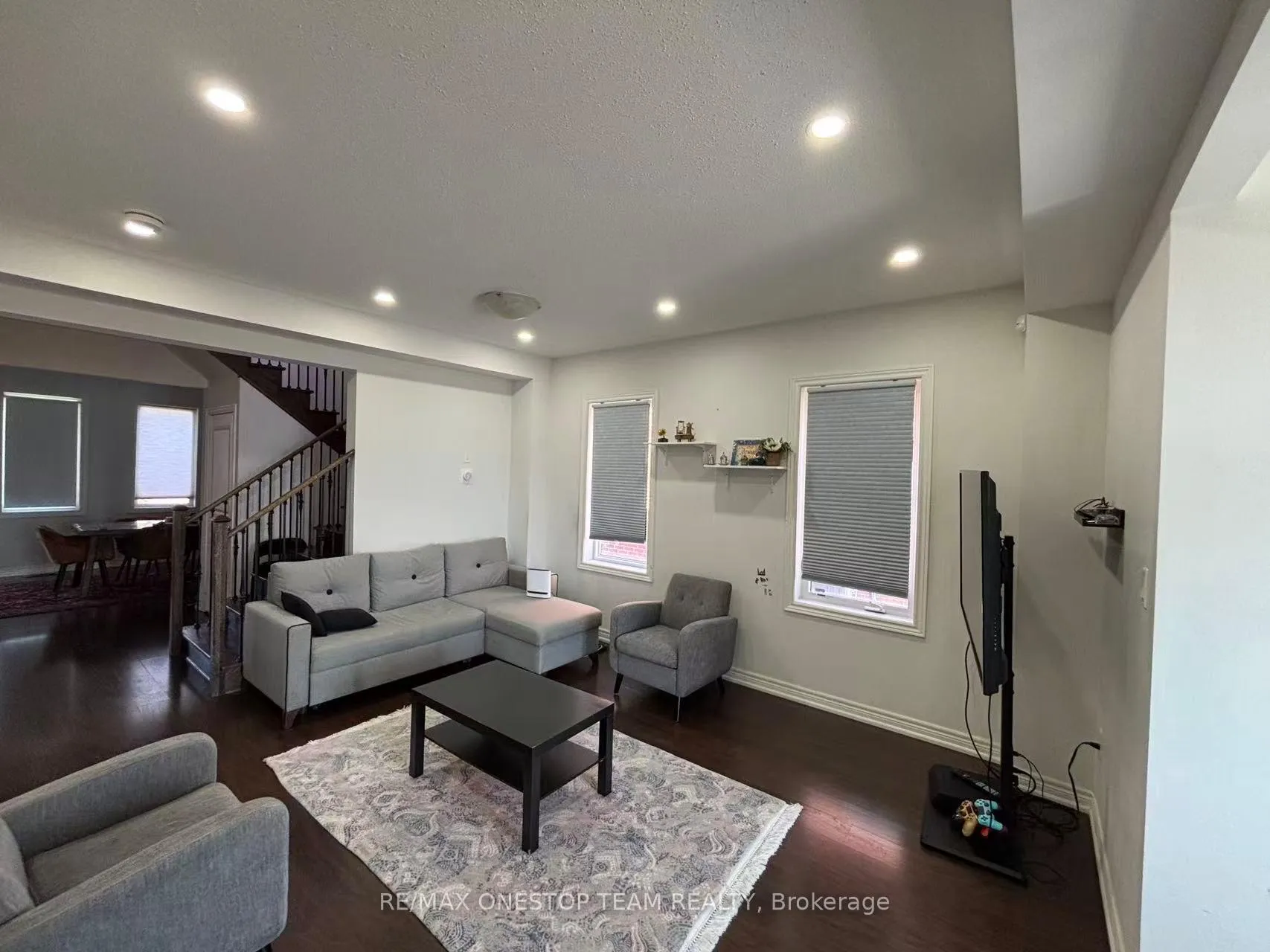 Photo 2 of 516 Threshing Mill Boulevard, Oakville, Joshua Meadows — HOMEH