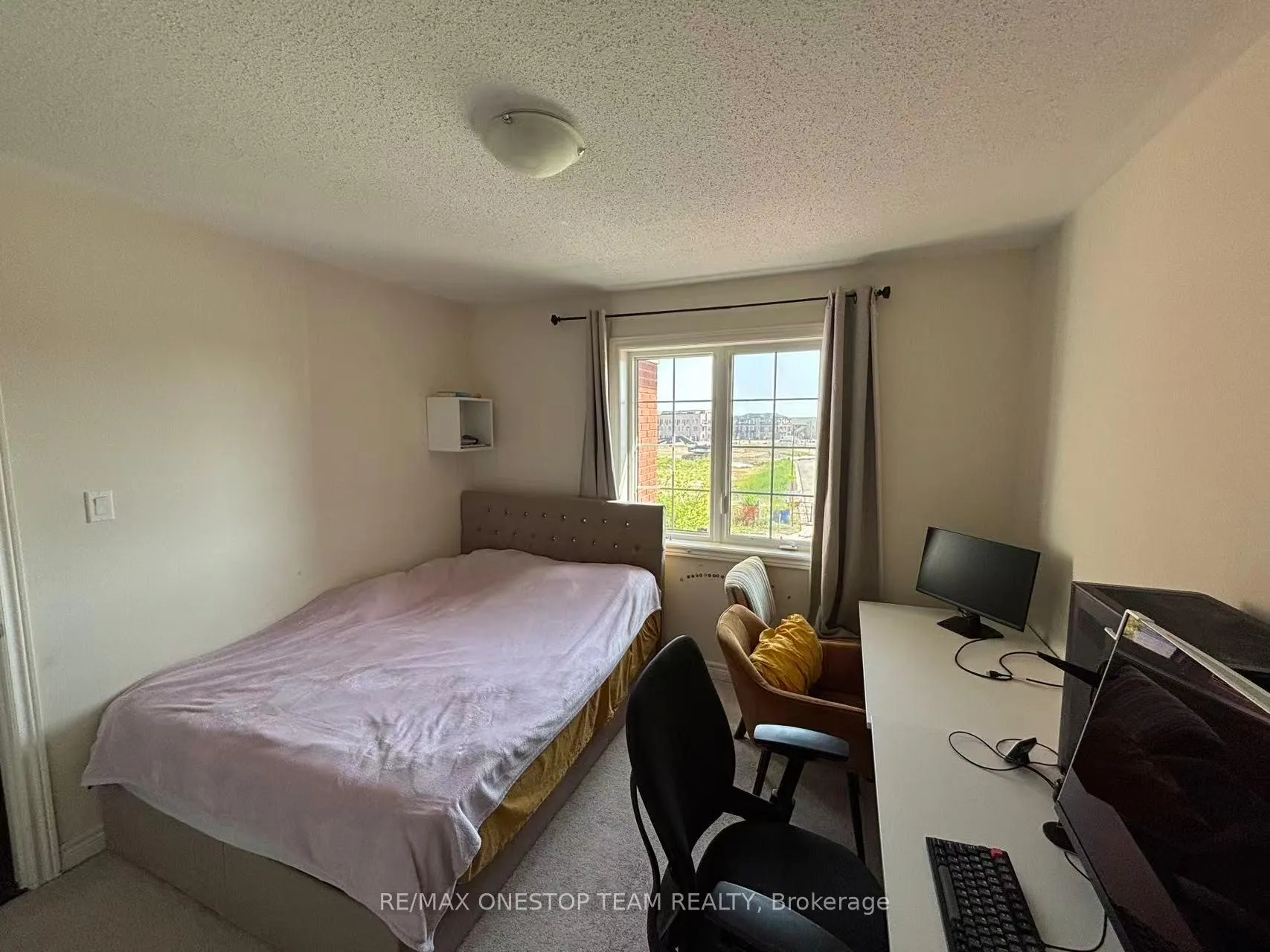 Photo 6 of 516 Threshing Mill Boulevard, Oakville, Joshua Meadows — HOMEH